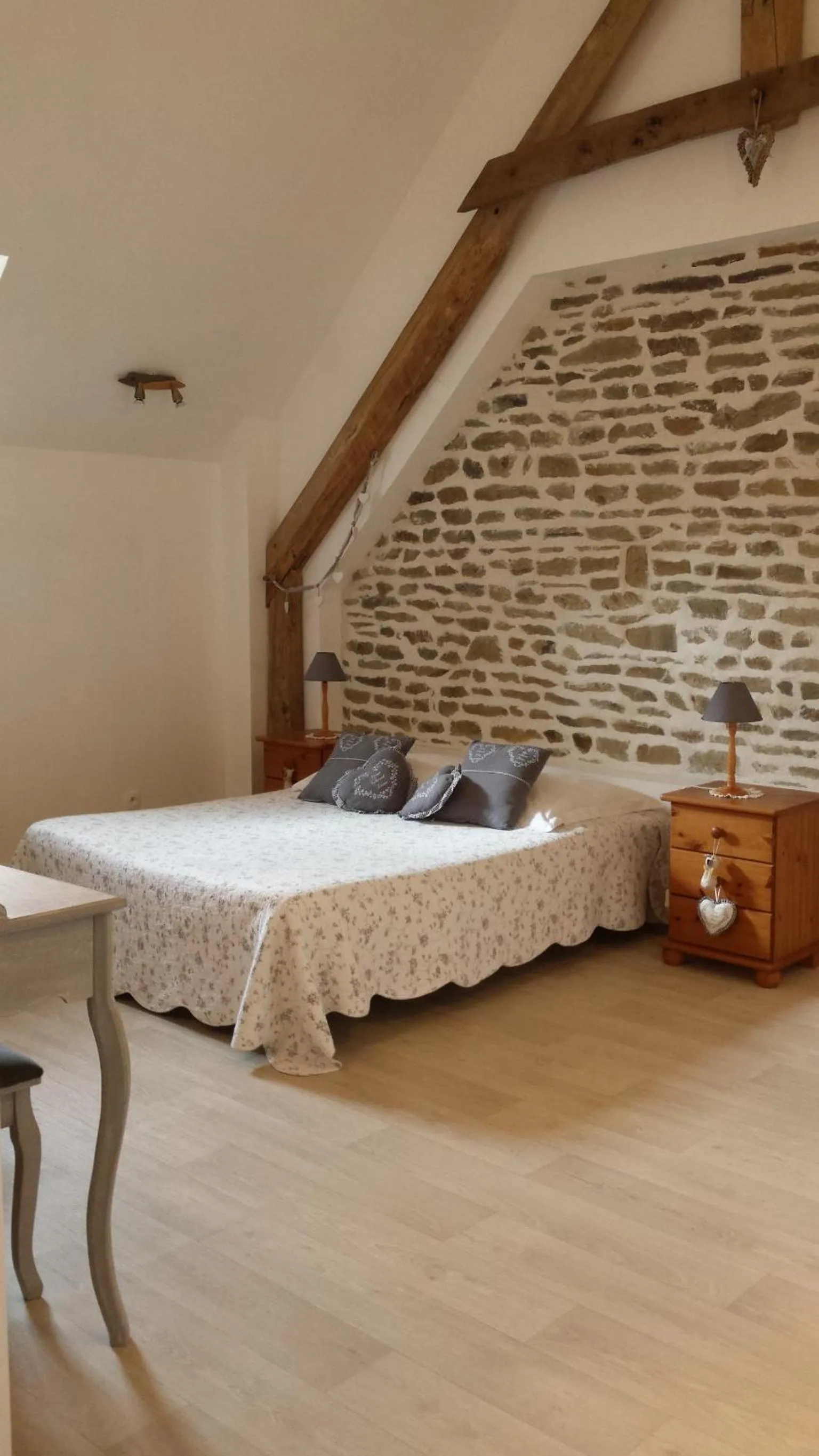 Bedroom, Bed in La Bastide du Moulin - Mont St Michel