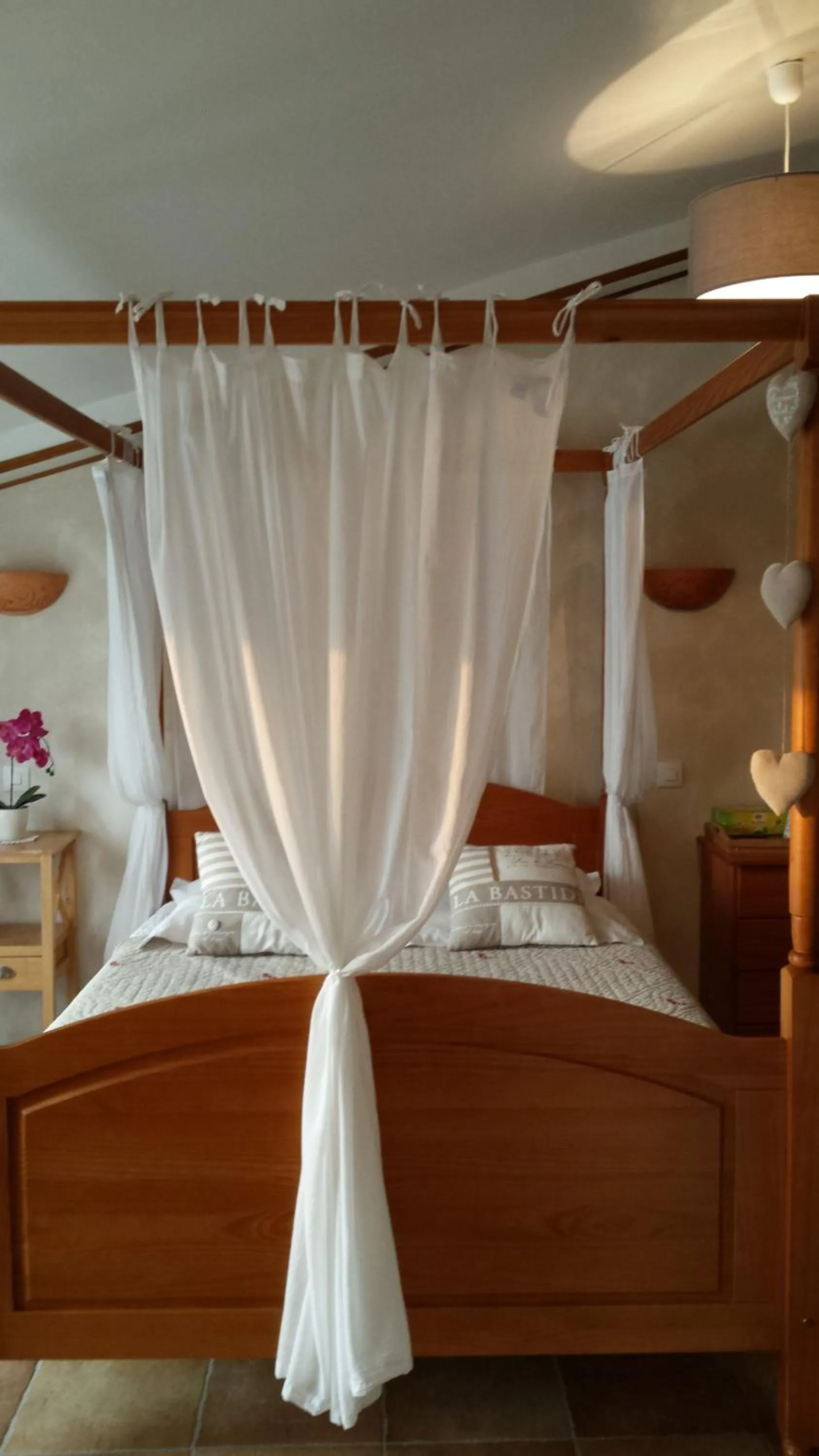 Bed in La Bastide du Moulin - Mont St Michel