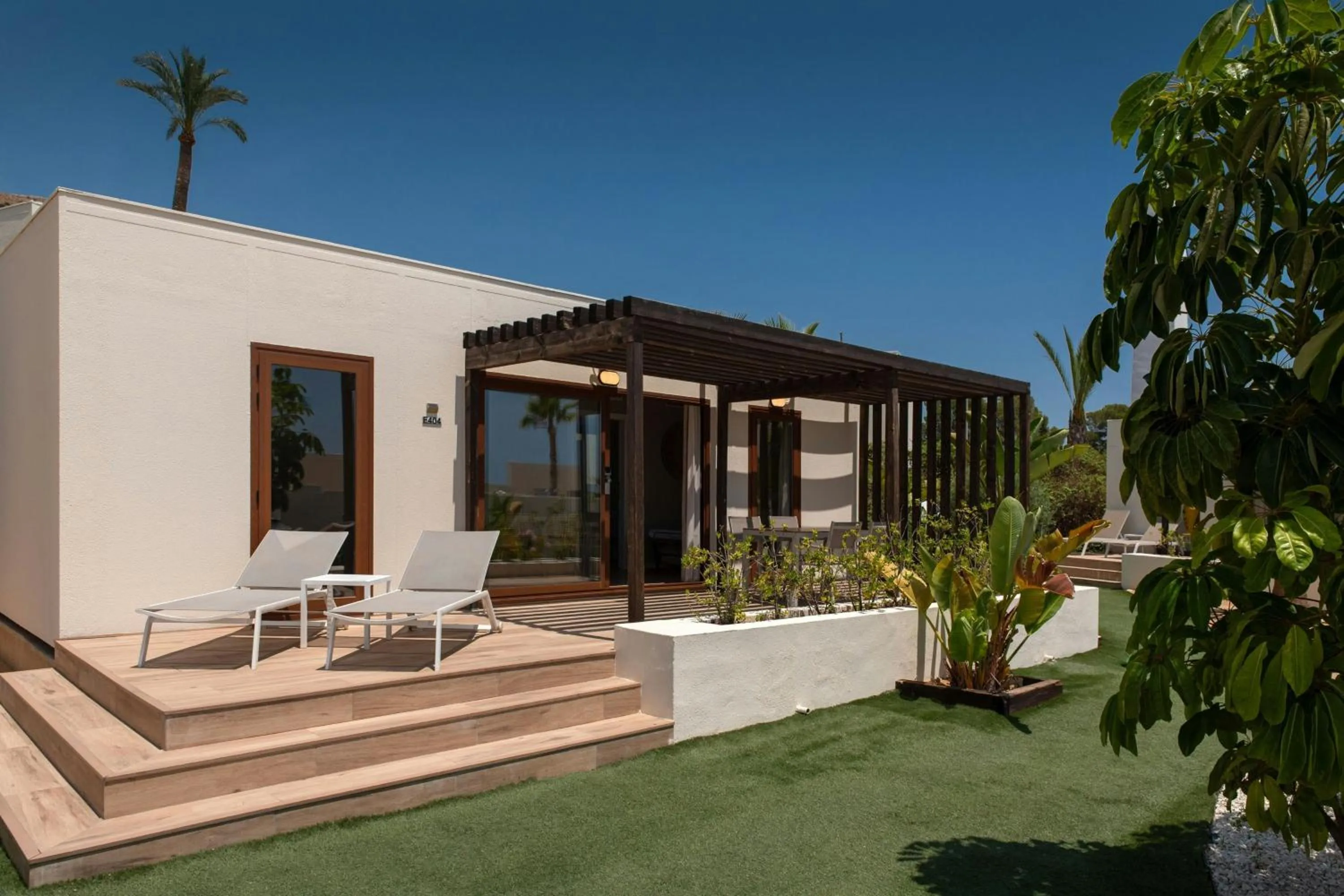 Photo of the whole room in Four Points by Sheraton Costa Blanca Villas