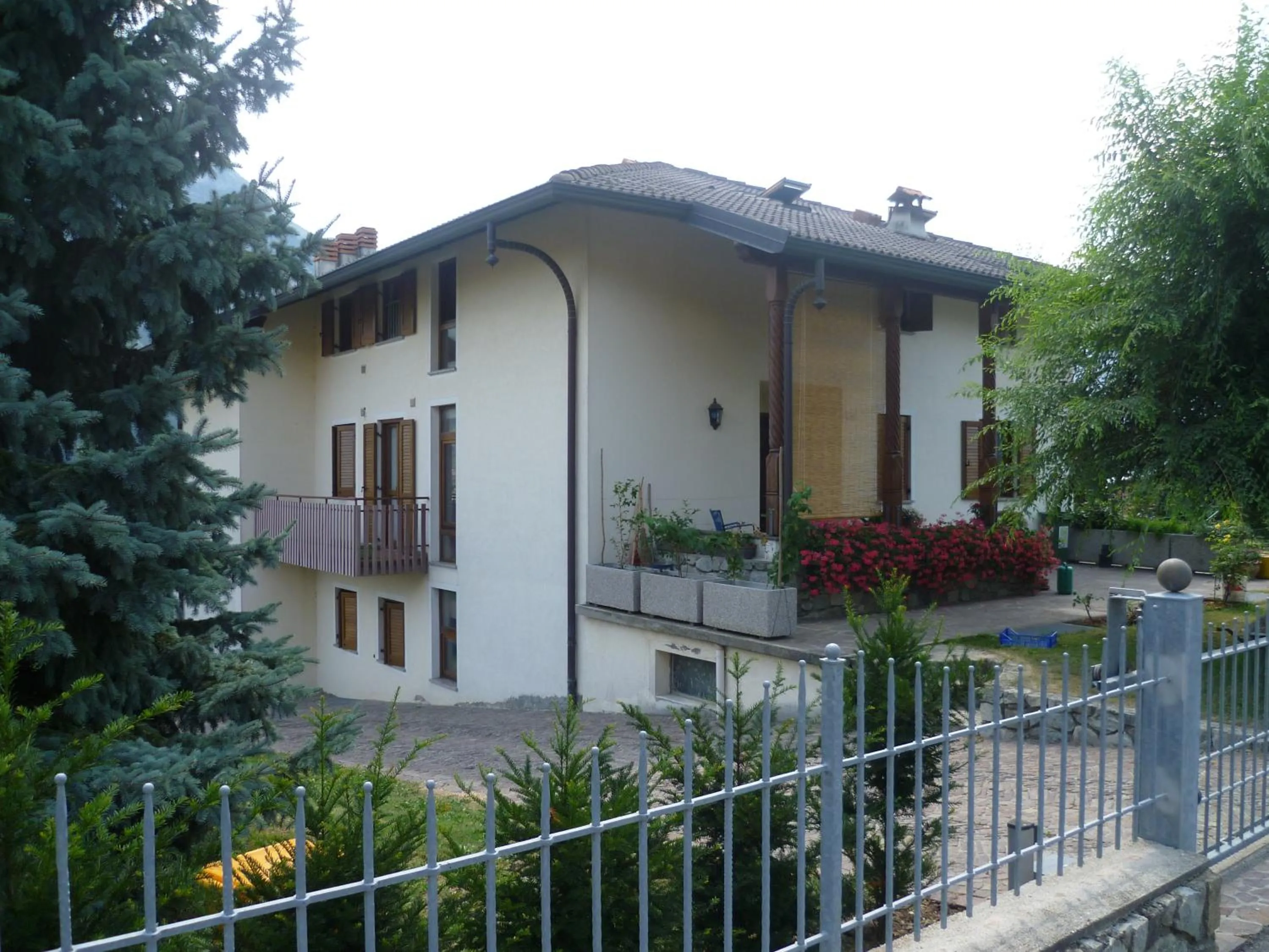 Property building in Ca dei Logi di Giancarlo Cetto
