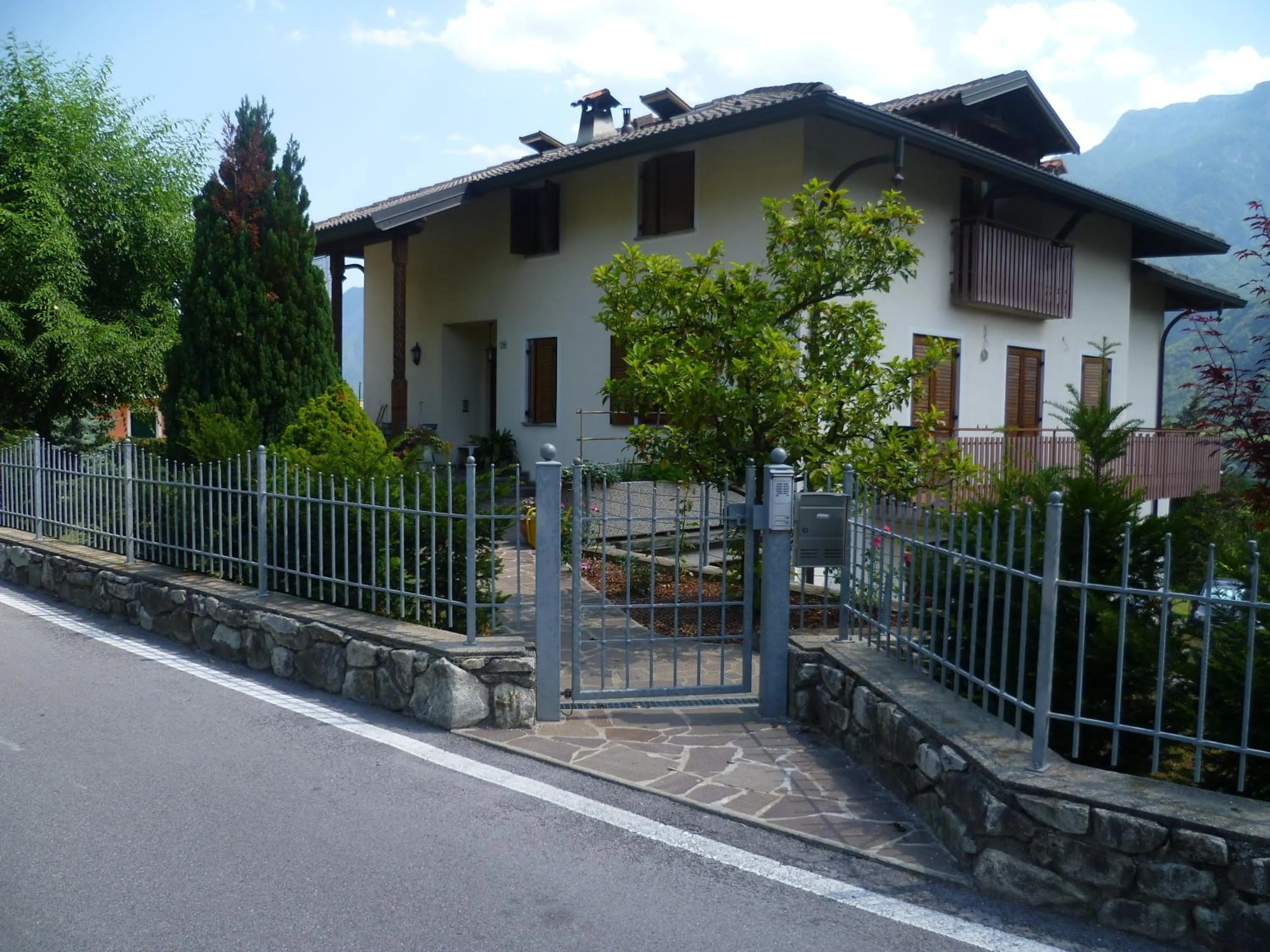 Property building in Ca dei Logi di Giancarlo Cetto