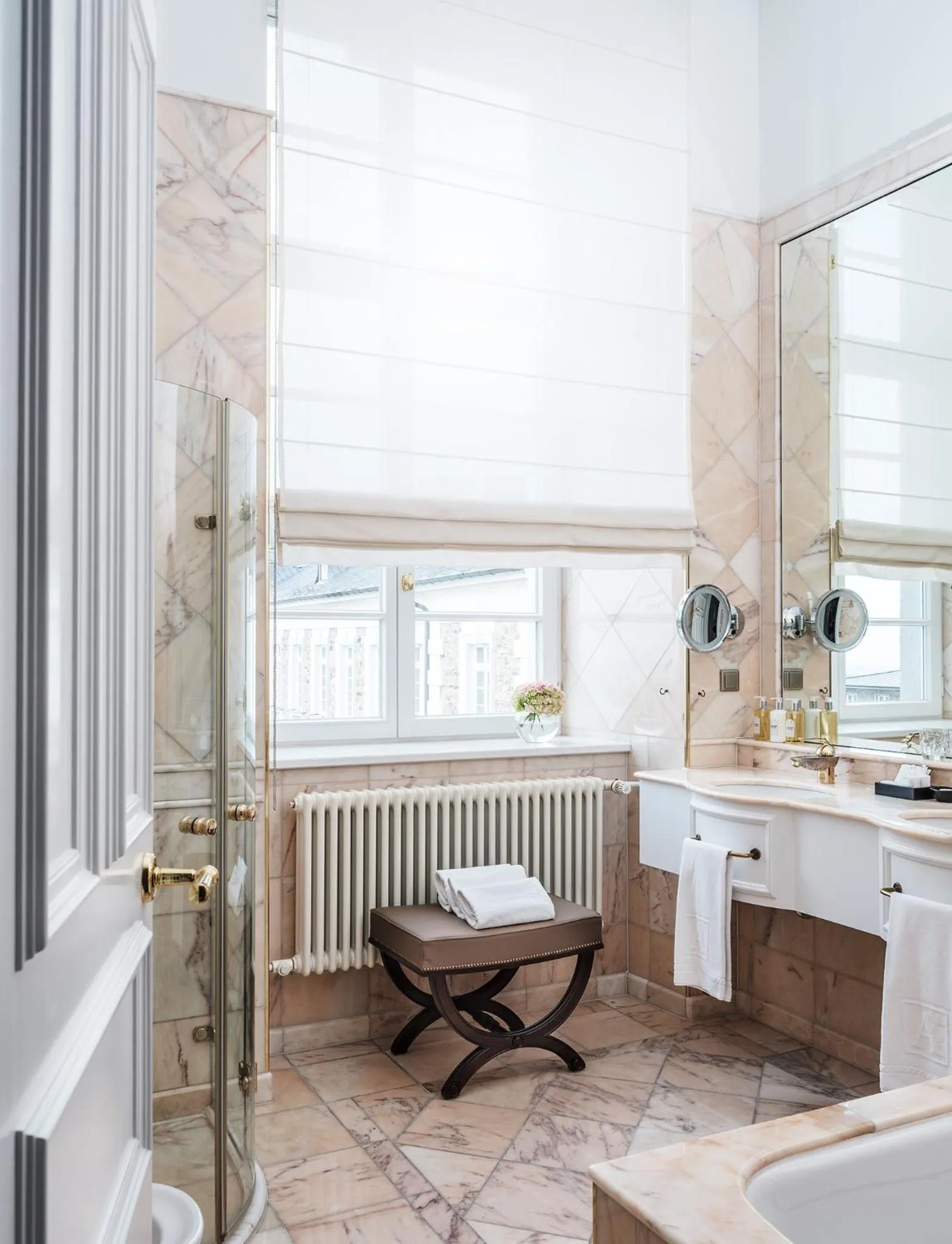 Bathroom in Althoff Grandhotel Schloss Bensberg