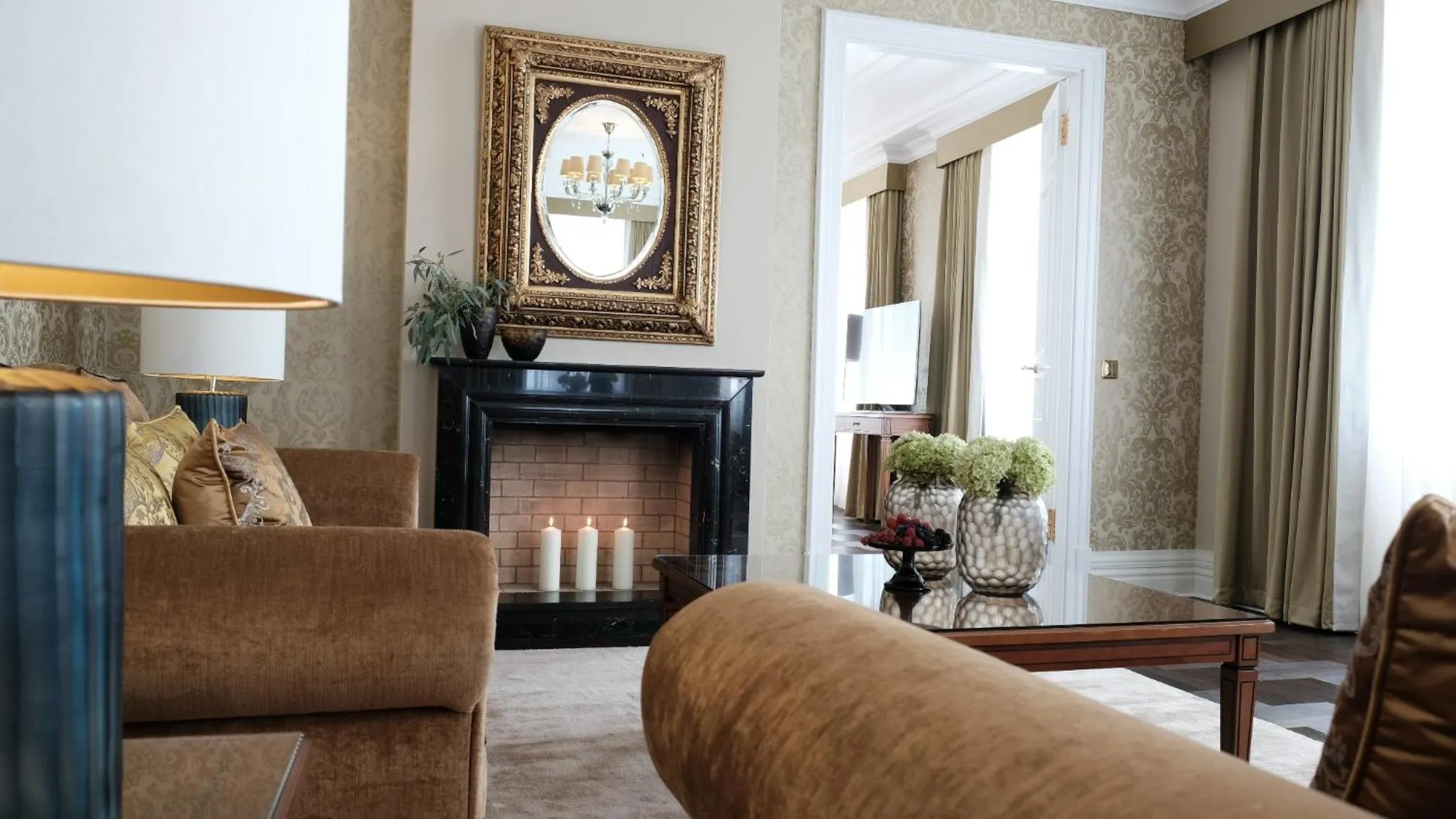 Seating area in Althoff Grandhotel Schloss Bensberg