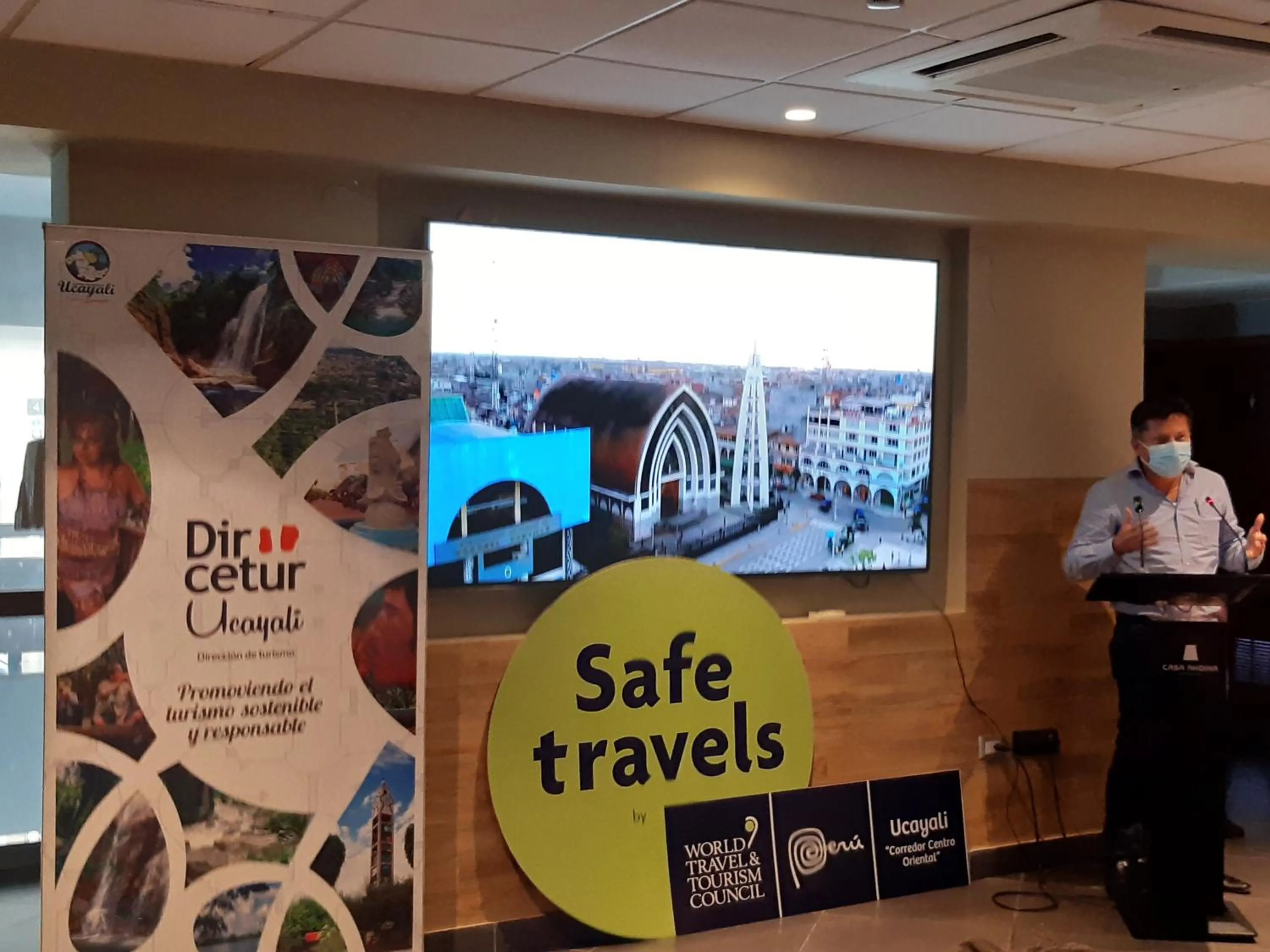 Property logo or sign in Del Castillo Plaza Hotel Pucallpa