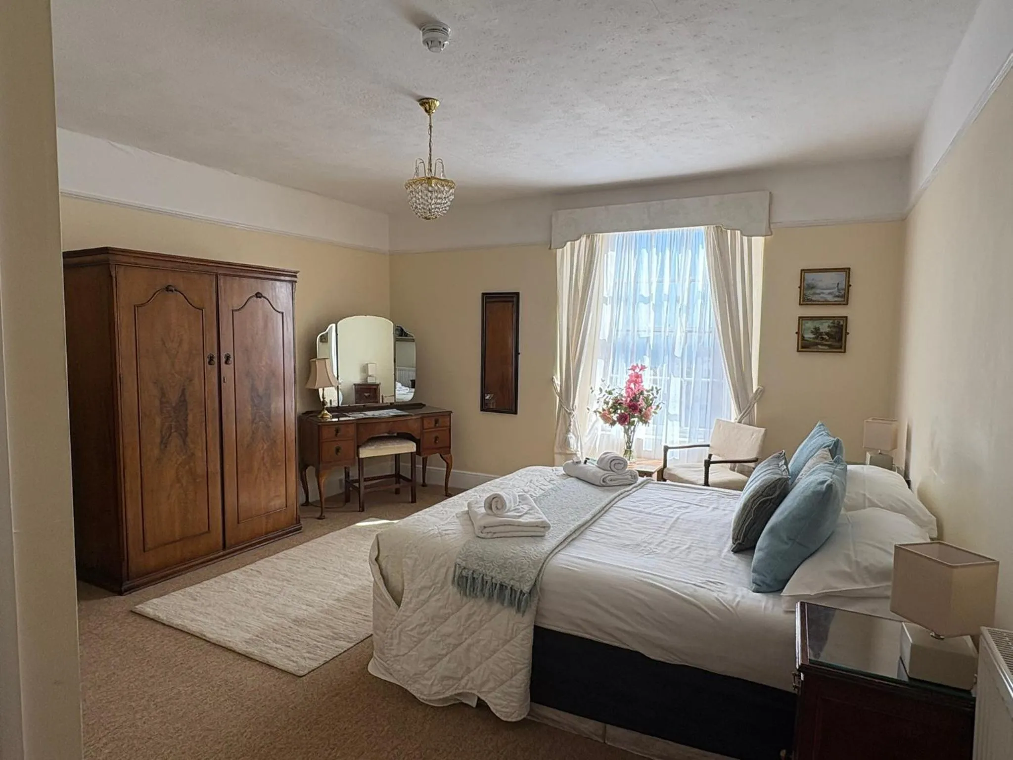 Bedroom, Bed in Union Hotel