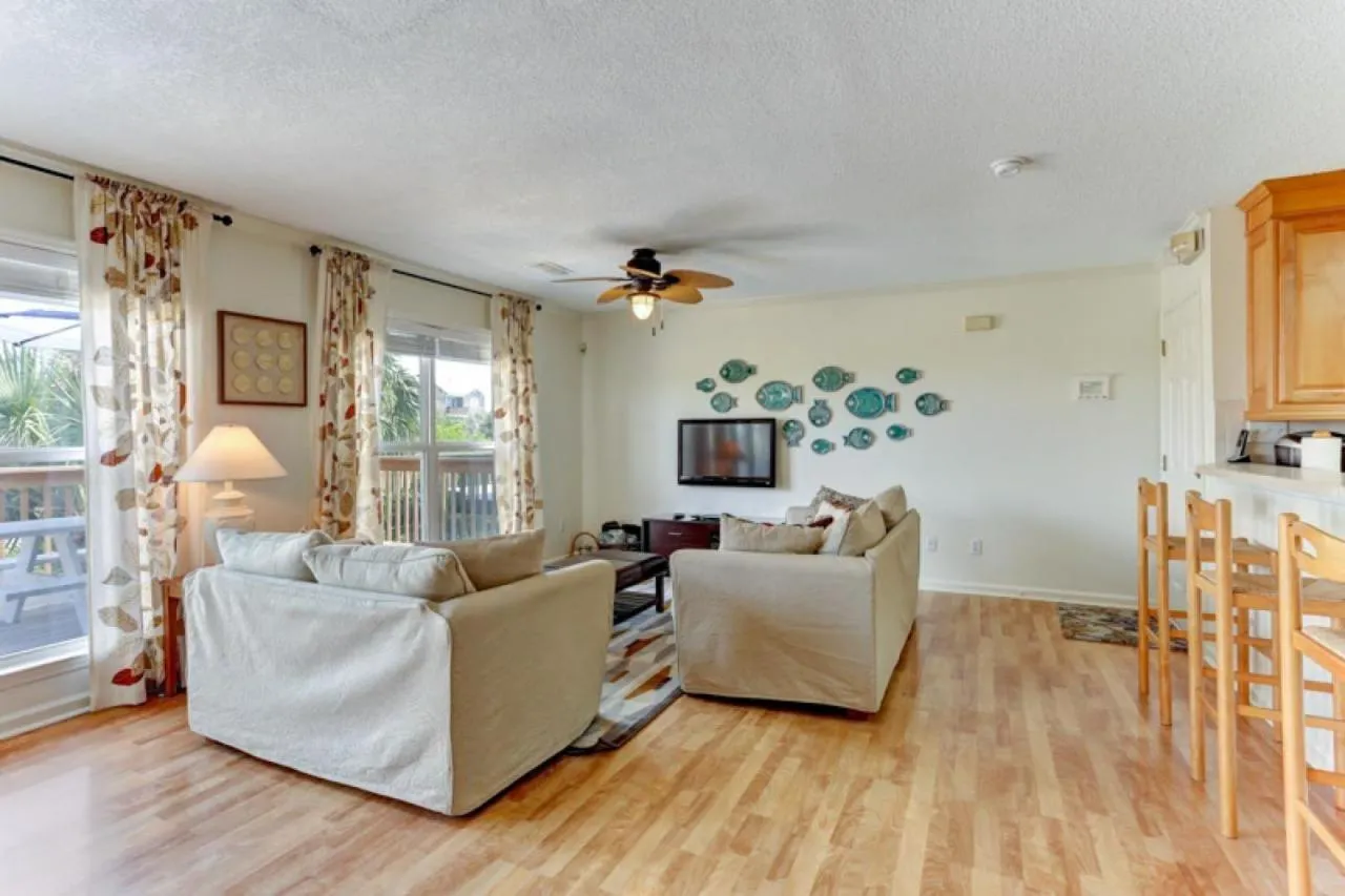 1423 N Fletcher