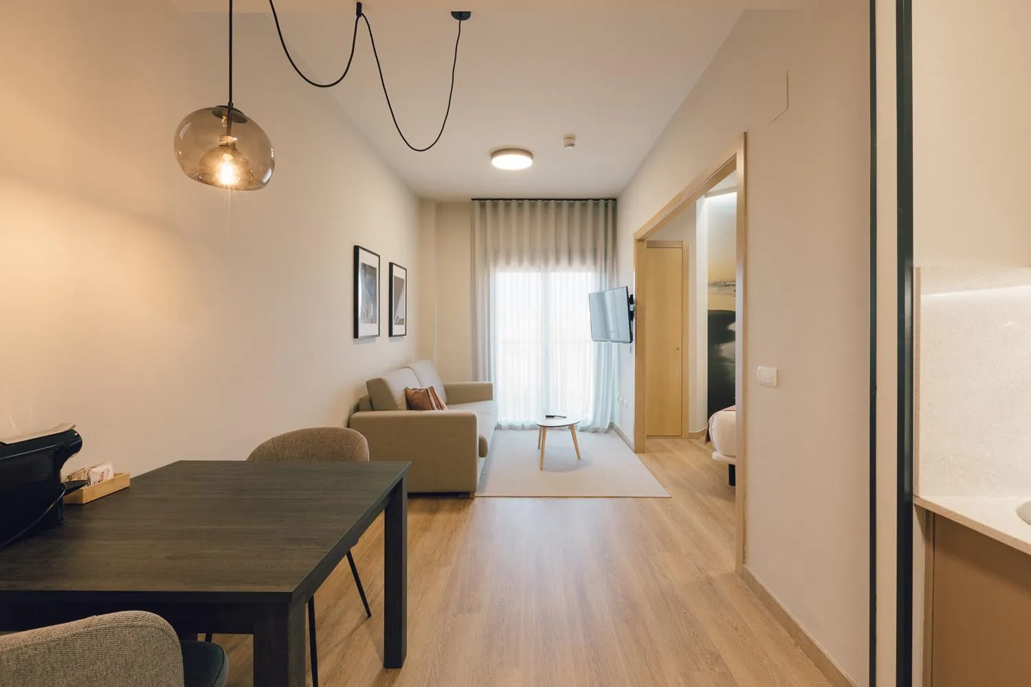 Palau Suites & Apartments