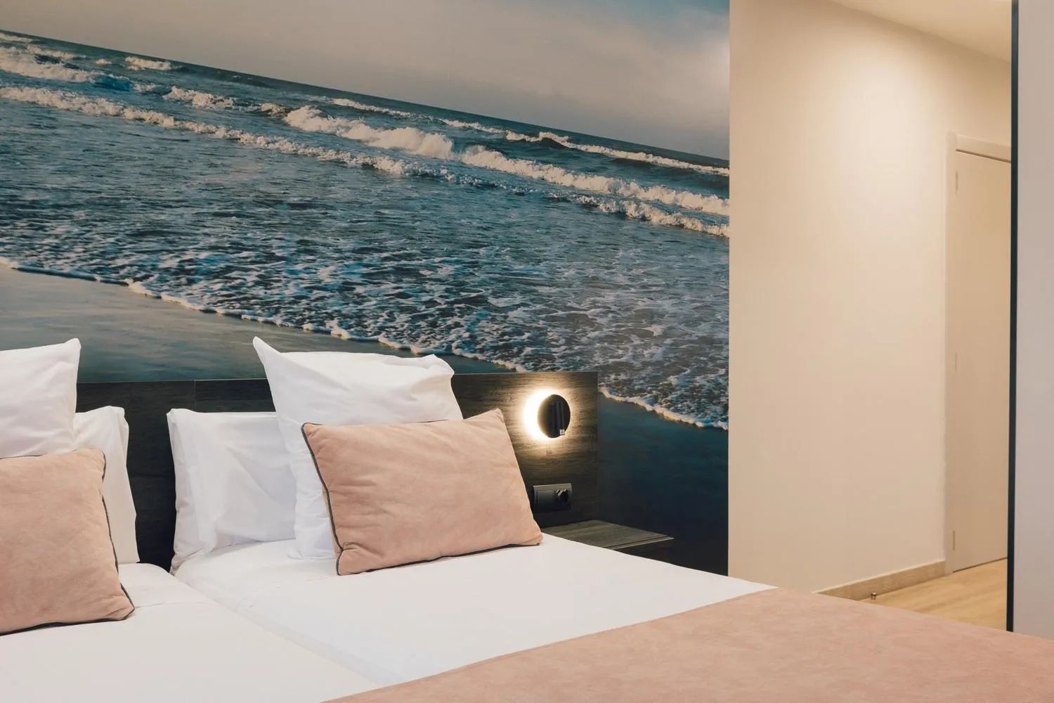 Bed in Palau Suites & Apartments