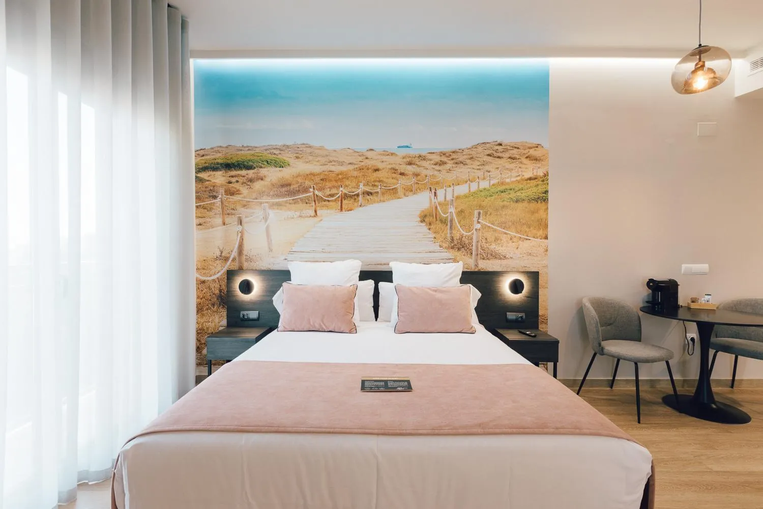 Bed in Palau Suites & Apartments