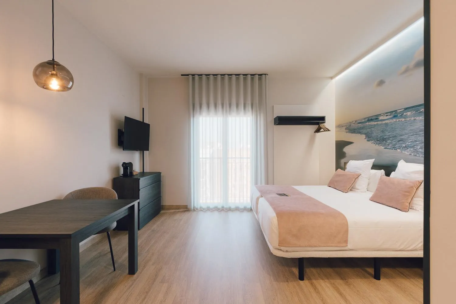 Bed in Palau Suites & Apartments