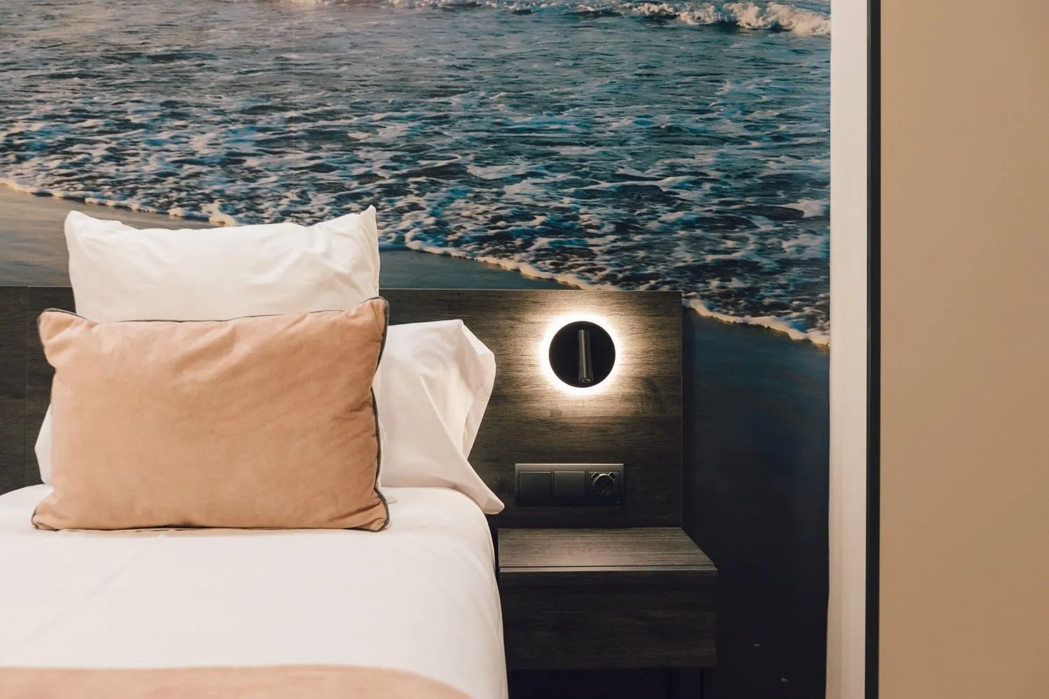 Bed in Palau Suites & Apartments