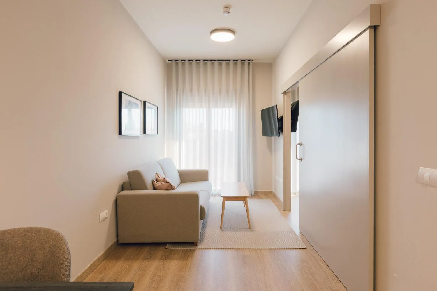 Palau Suites & Apartments