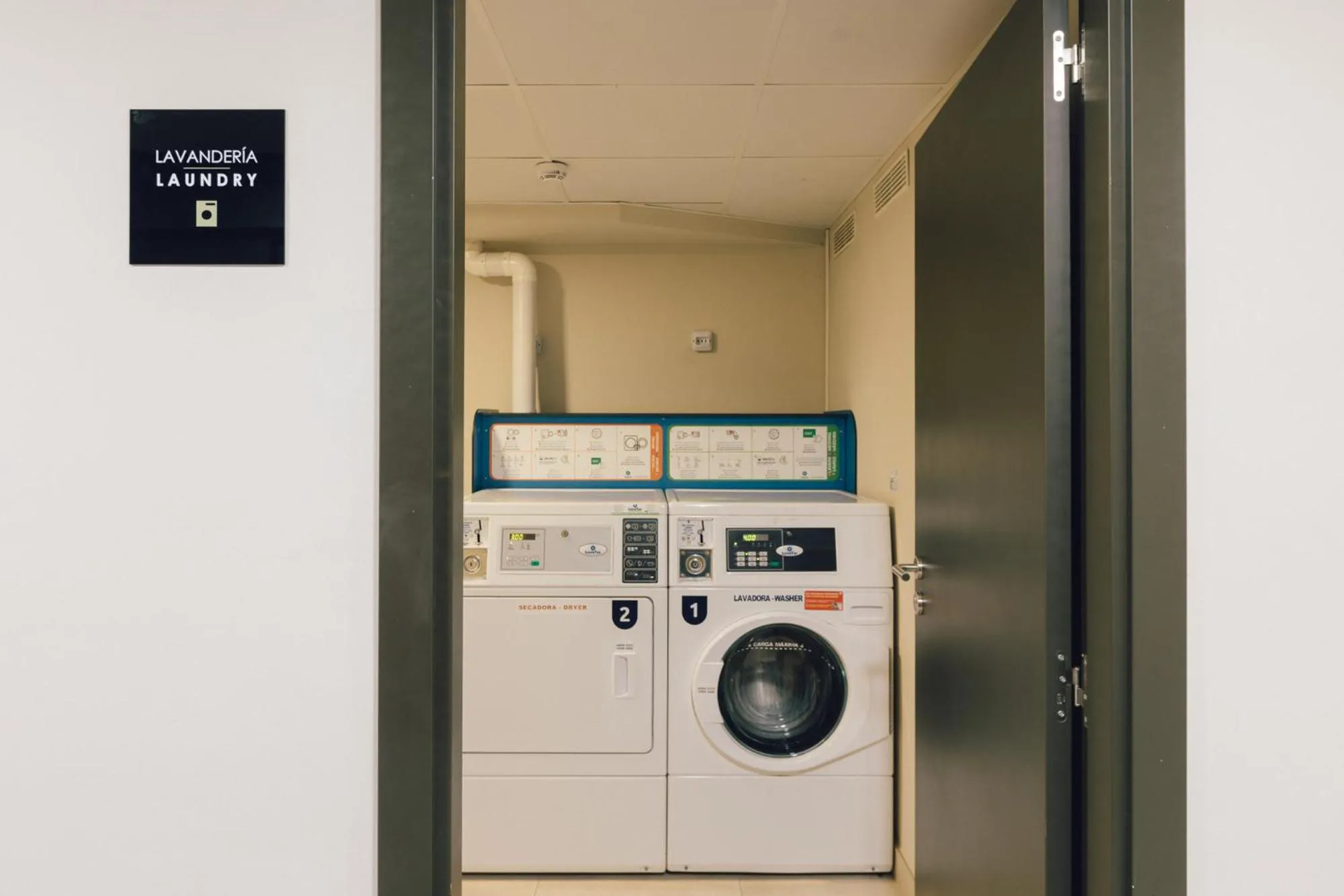 Palau Suites & Apartments