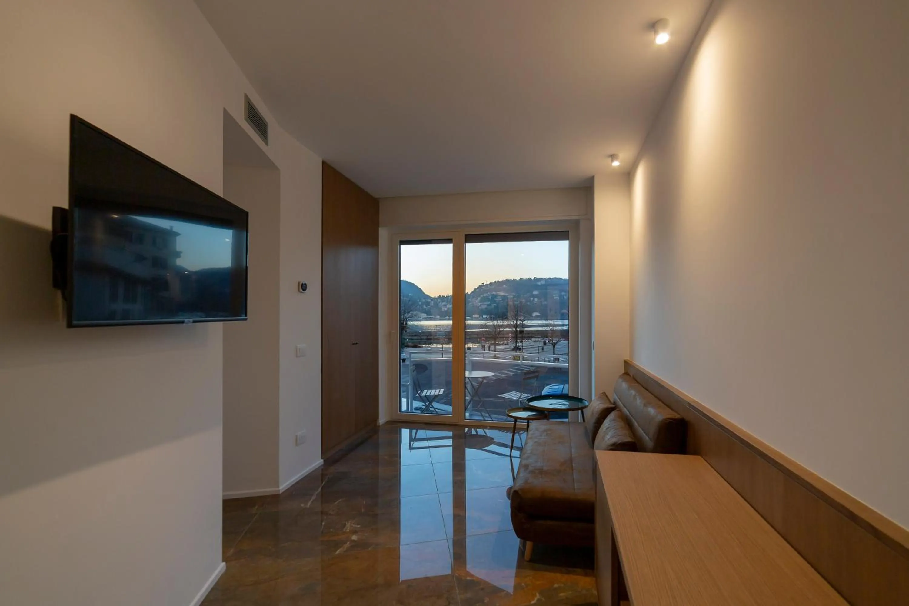 Living room in Le Stanze del Lago Lake View