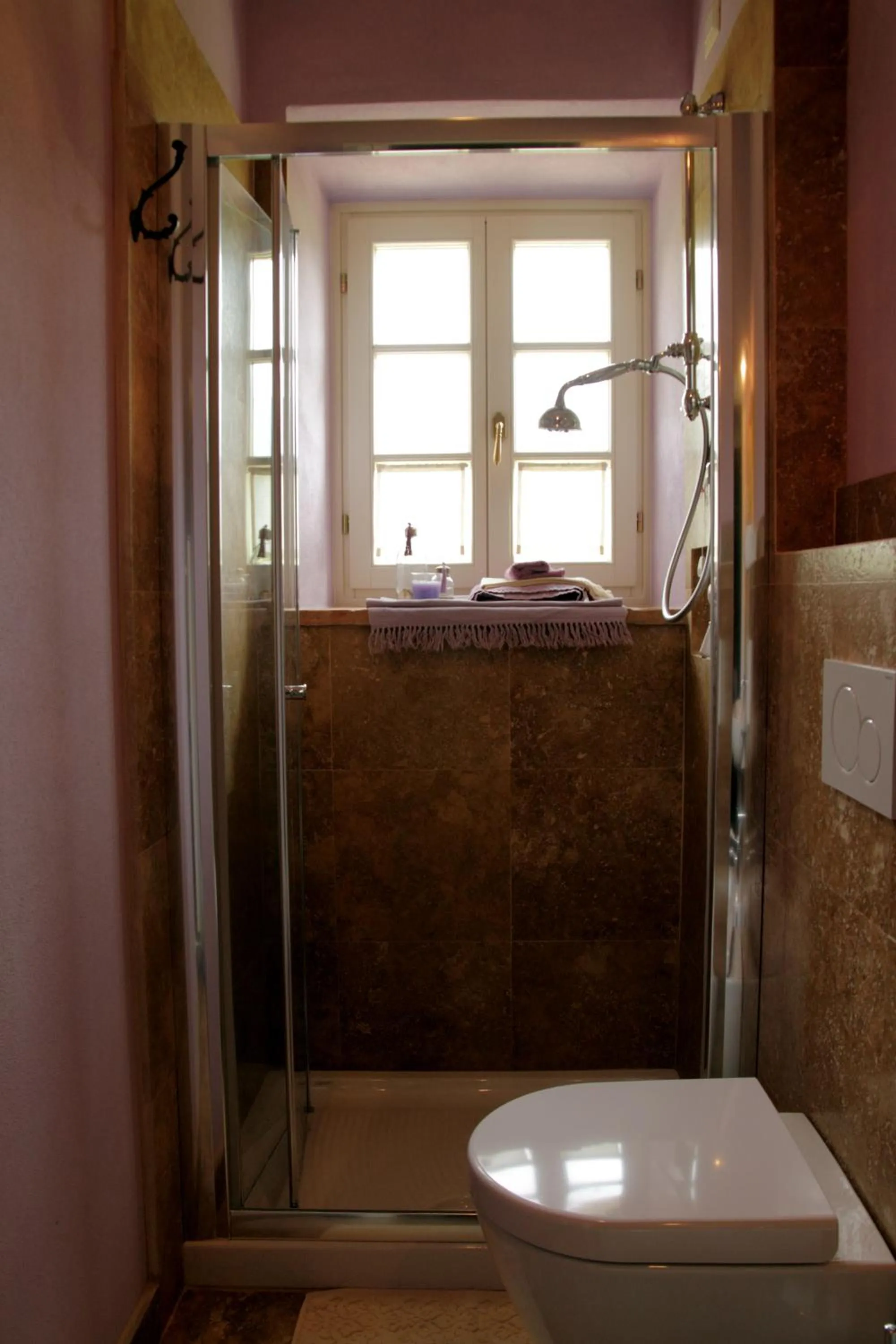 Shower in Casa Soleluna B&B