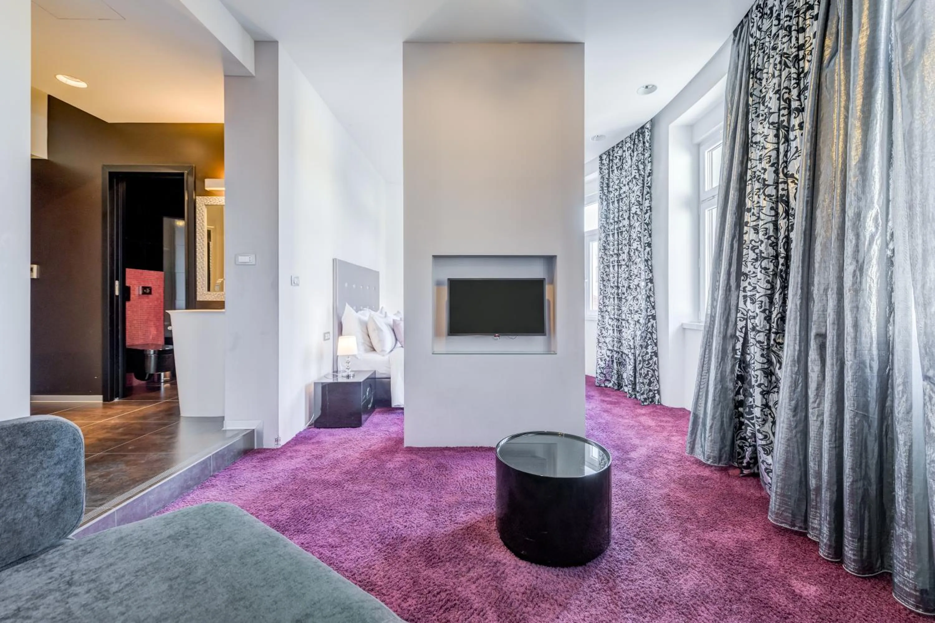 Bedroom, Bed in Starlight Luxury Rooms