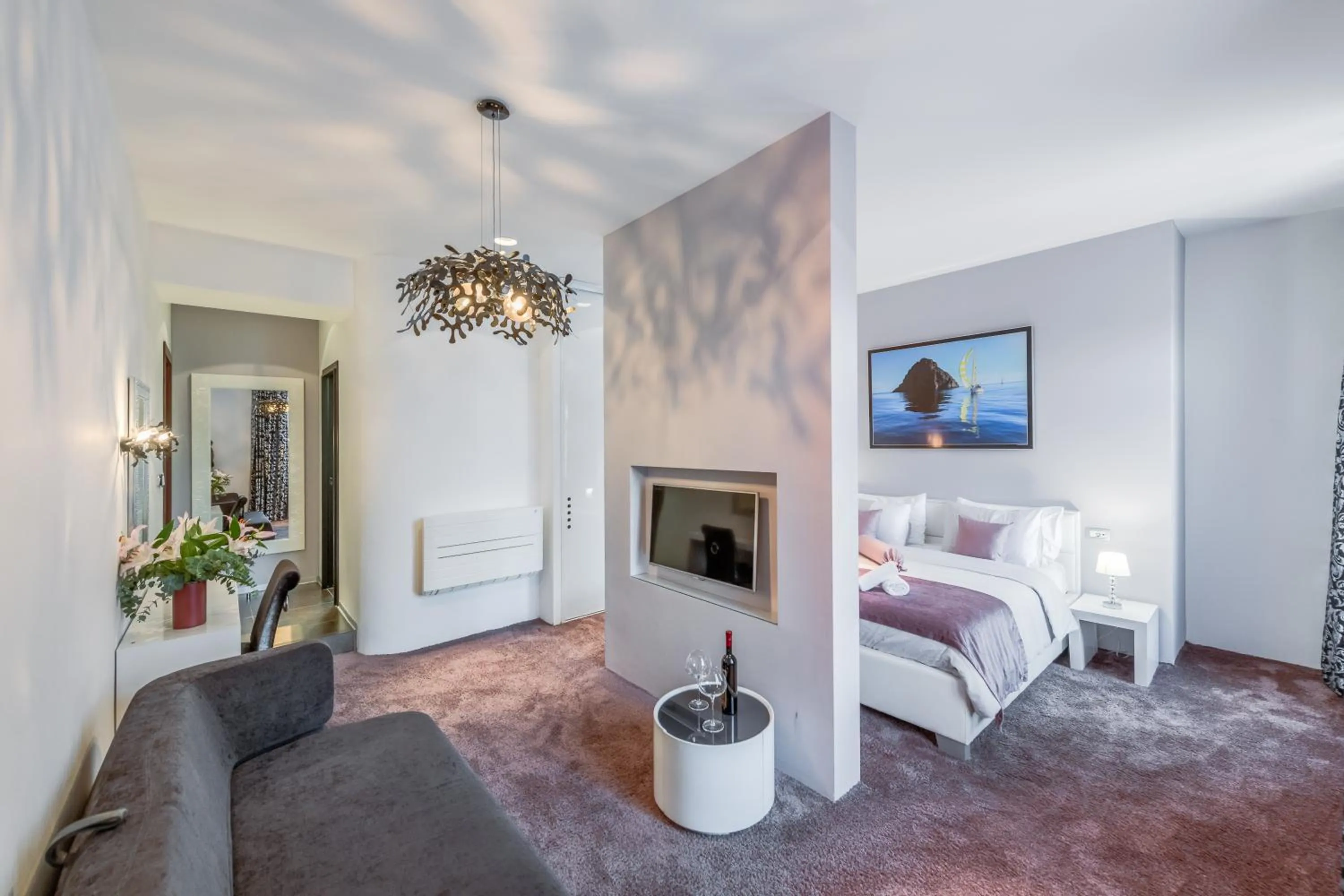 Bedroom, Bed in Starlight Luxury Rooms