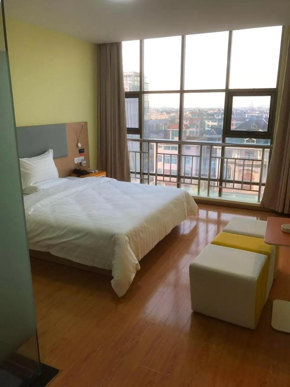 Bed in 7 Days Inn (Hangzhou Xiaoshan Airport West Gate)