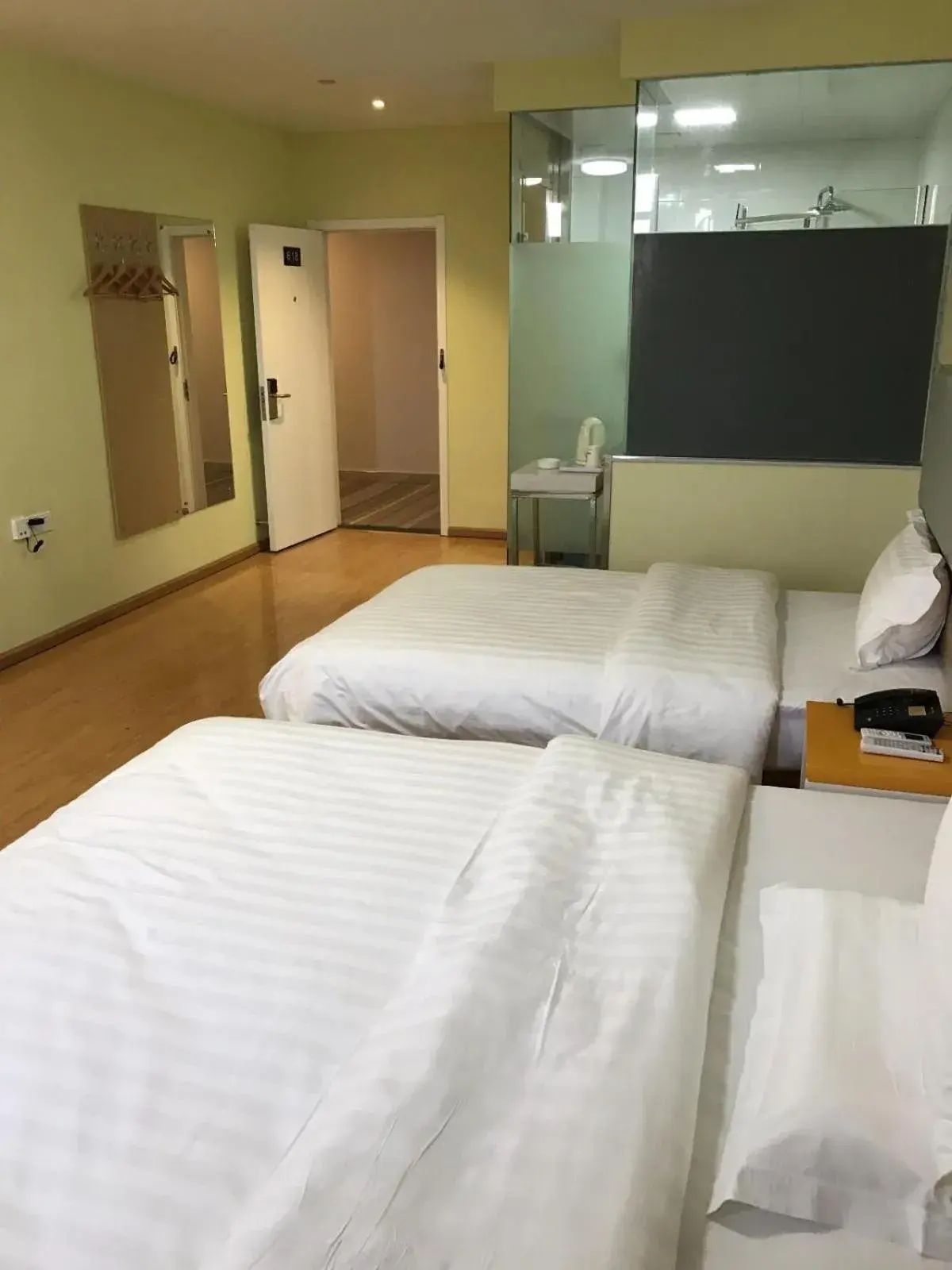 Bed in 7 Days Inn (Hangzhou Xiaoshan Airport West Gate) Bed in 7 Days Inn (Hangzhou Xiaoshan Airport West Gate)