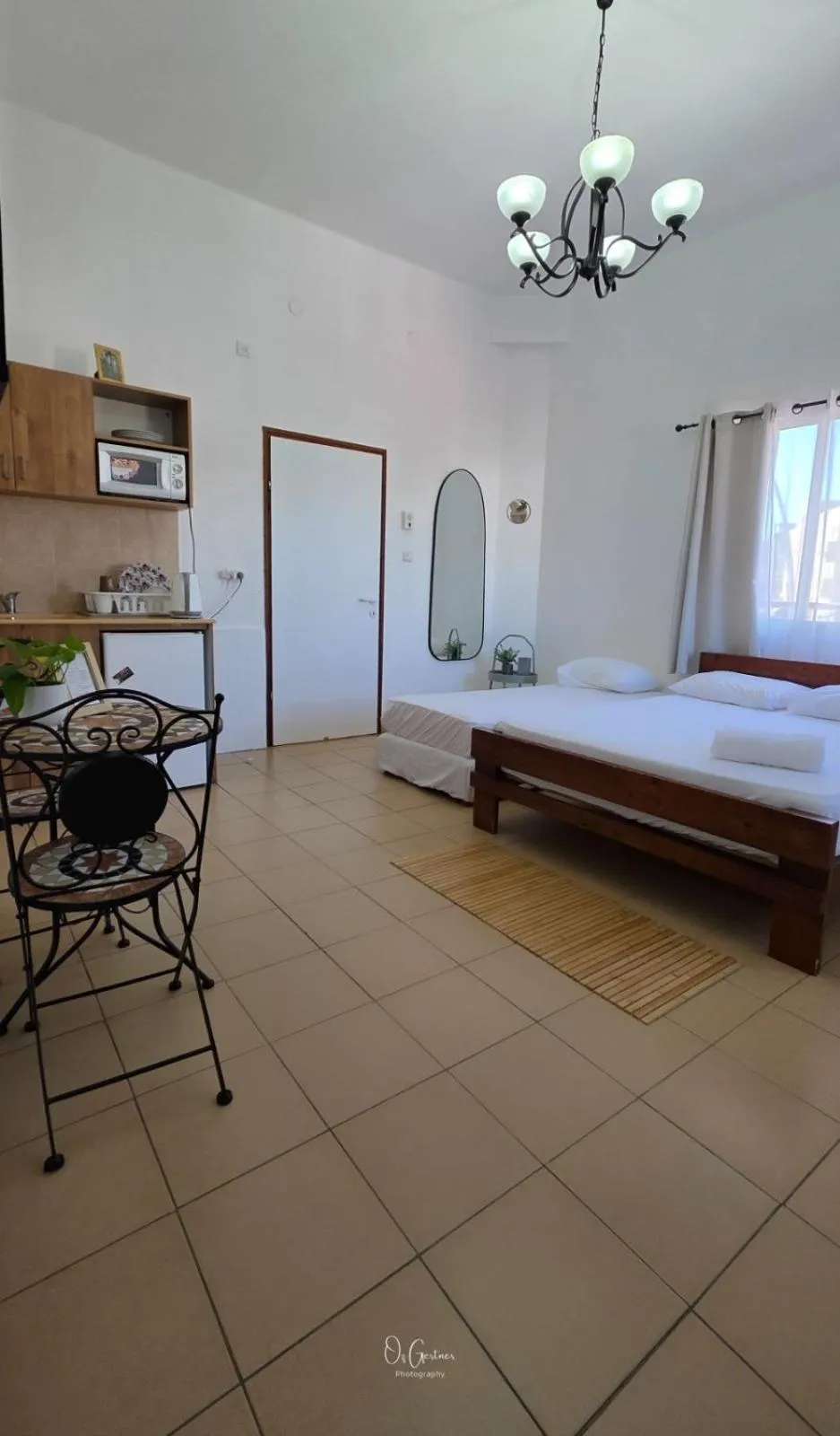 Living room, Bed in City Center Apartments