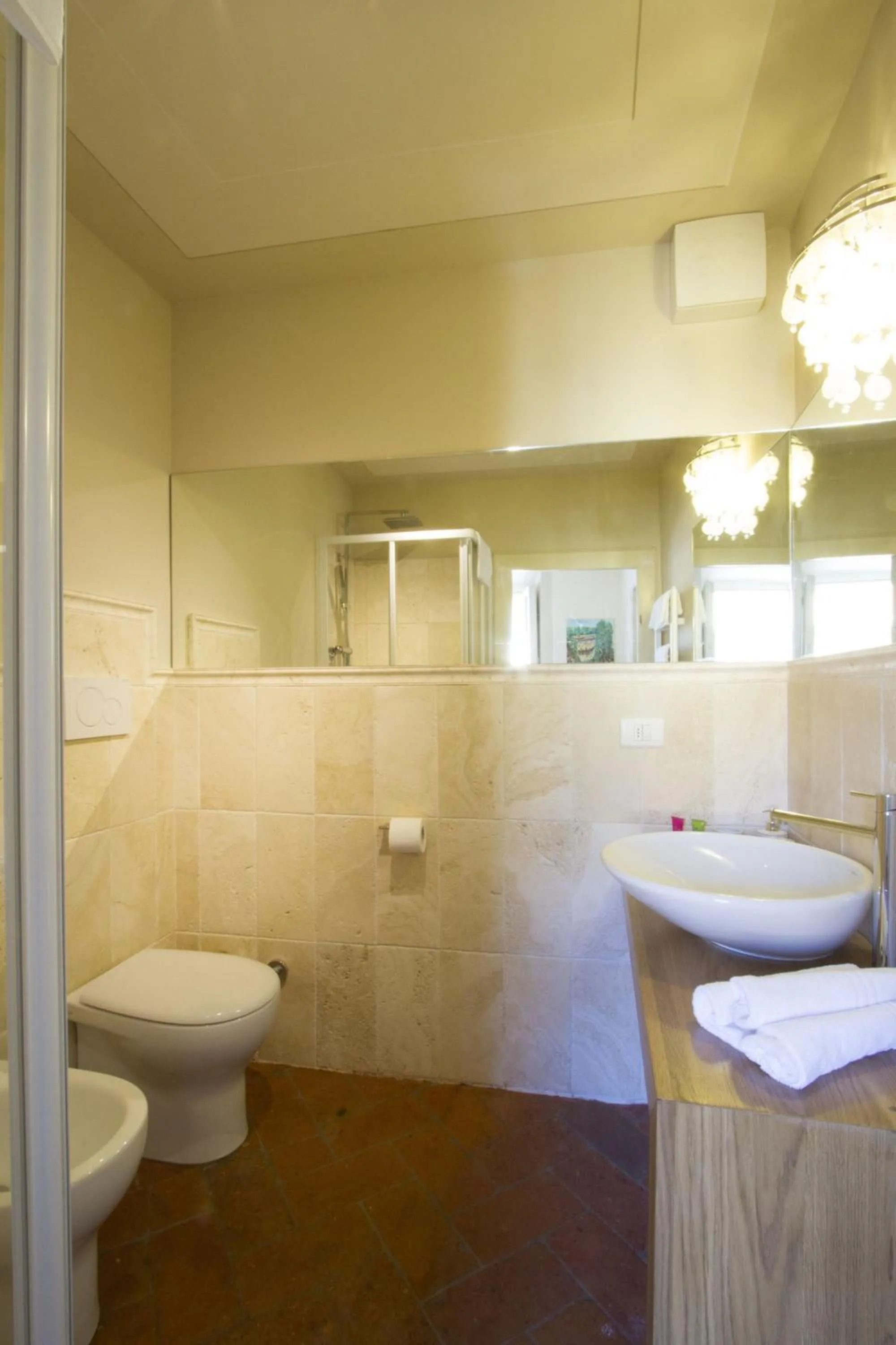Bathroom in Cortona Suite