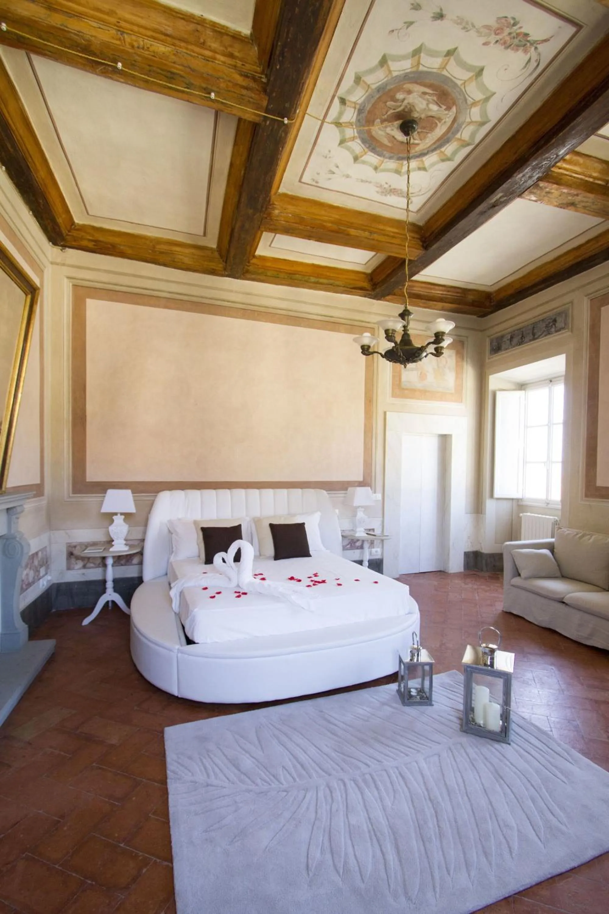Bedroom in Cortona Suite