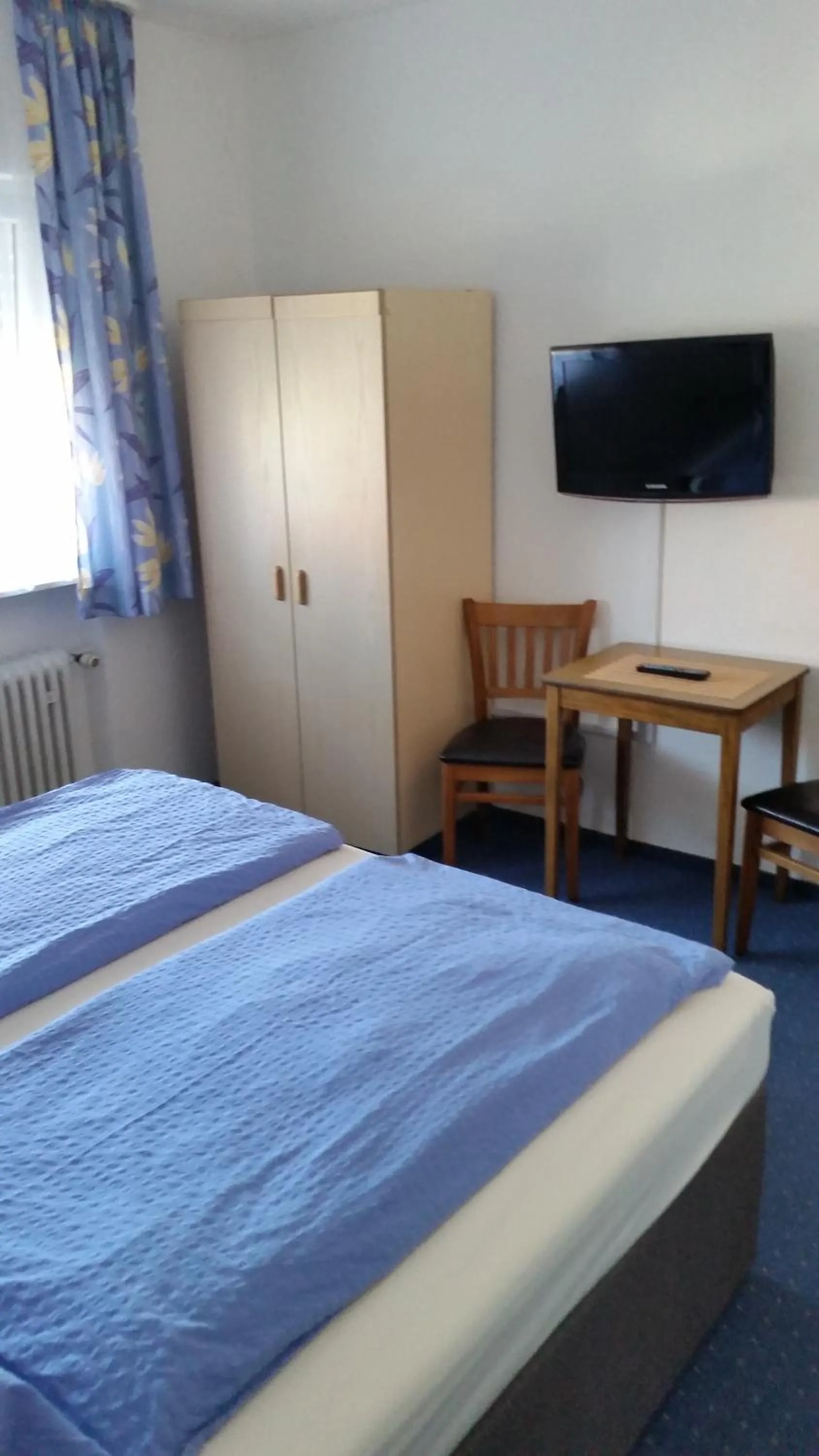 TV and multimedia, Bed in Hotel Elsenztal