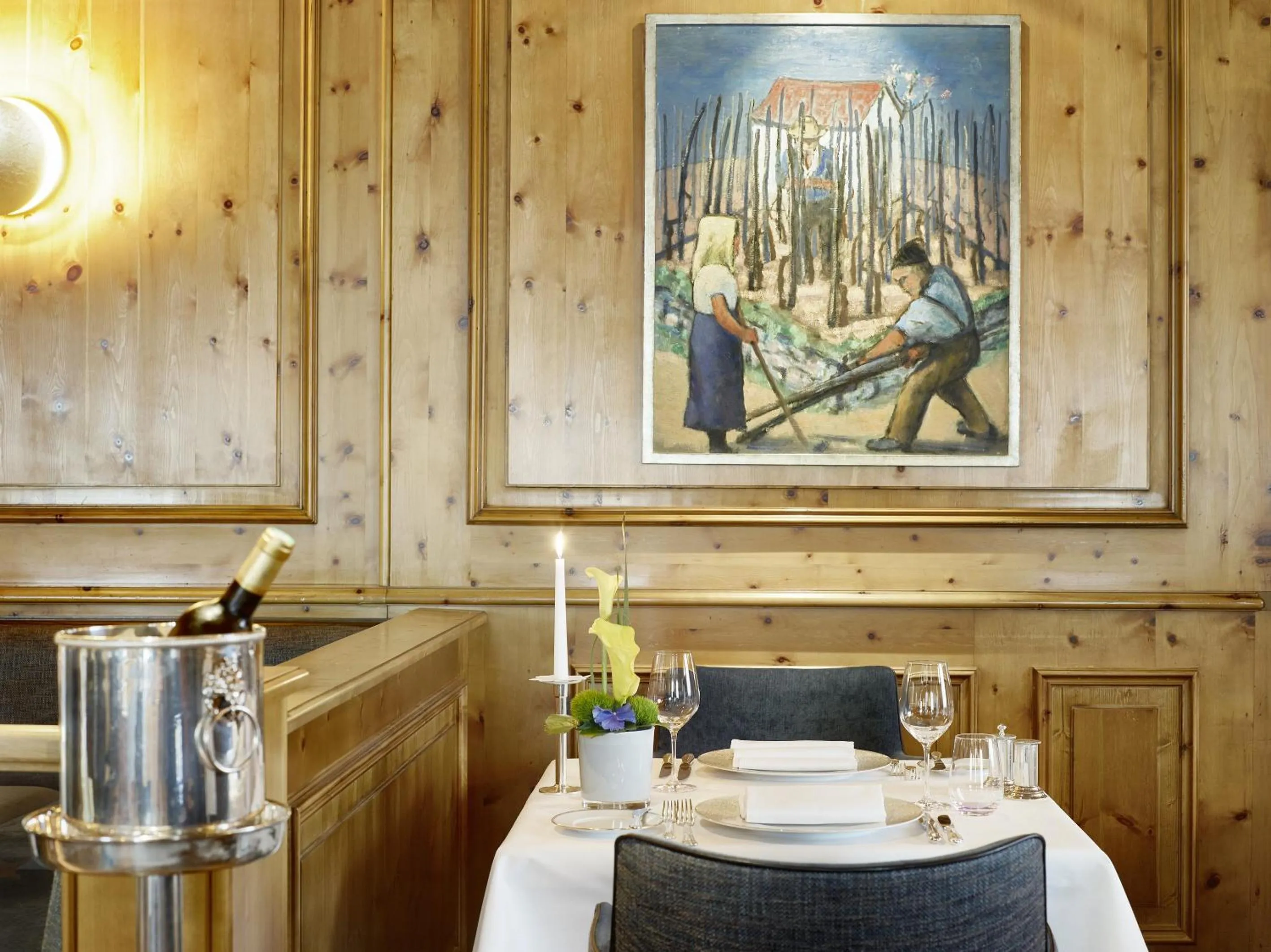 Restaurant/places to eat in Colombi Hotel