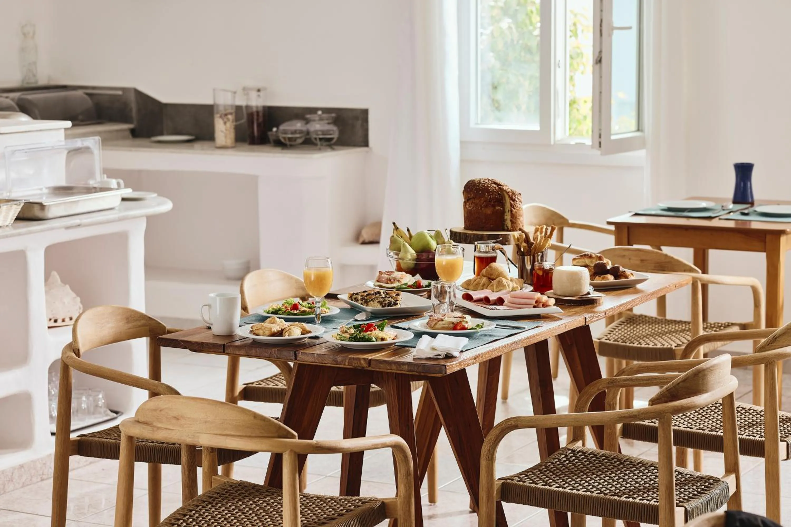 Breakfast in Capetan Giorgantas