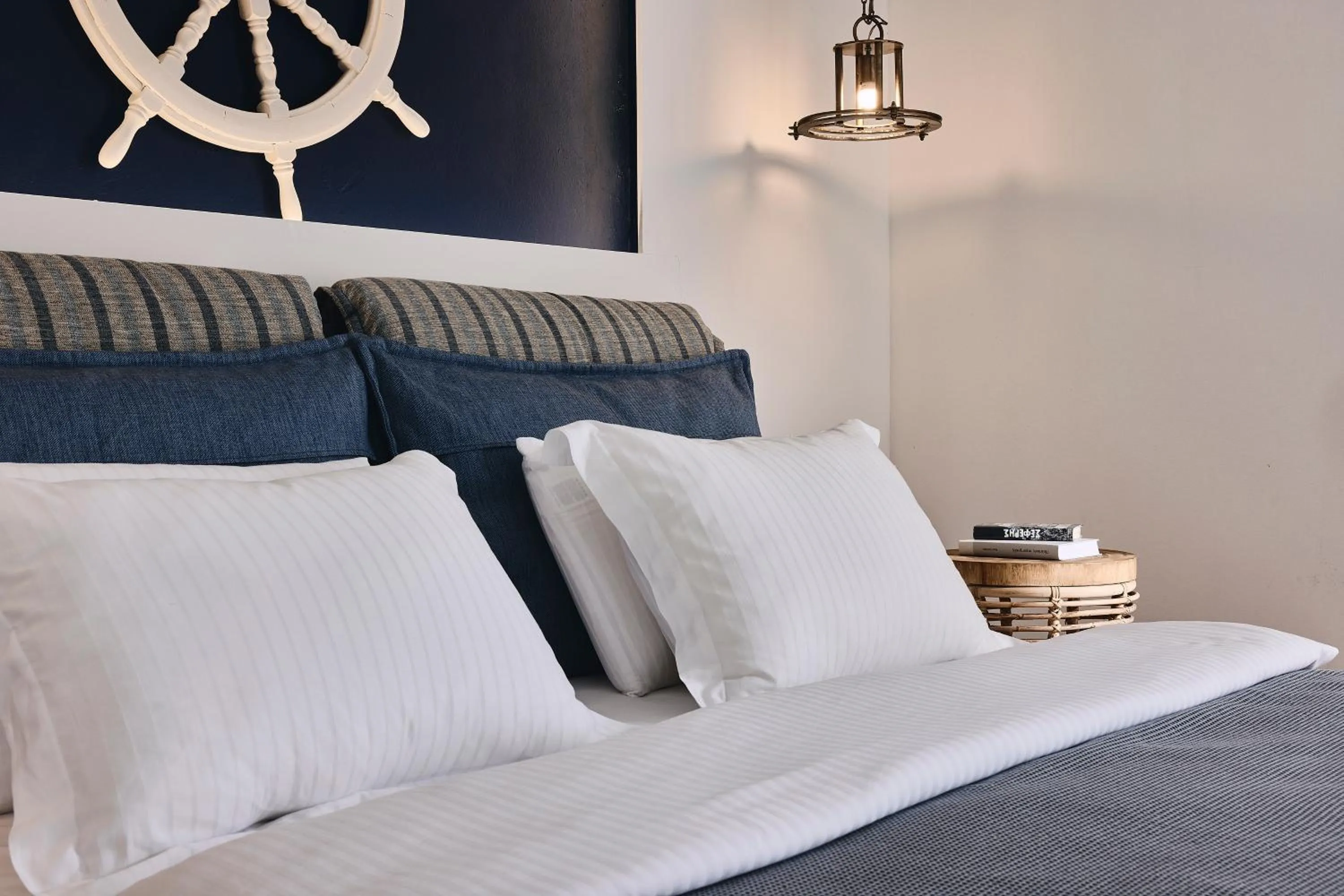 Photo of the whole room, Bed in Capetan Giorgantas