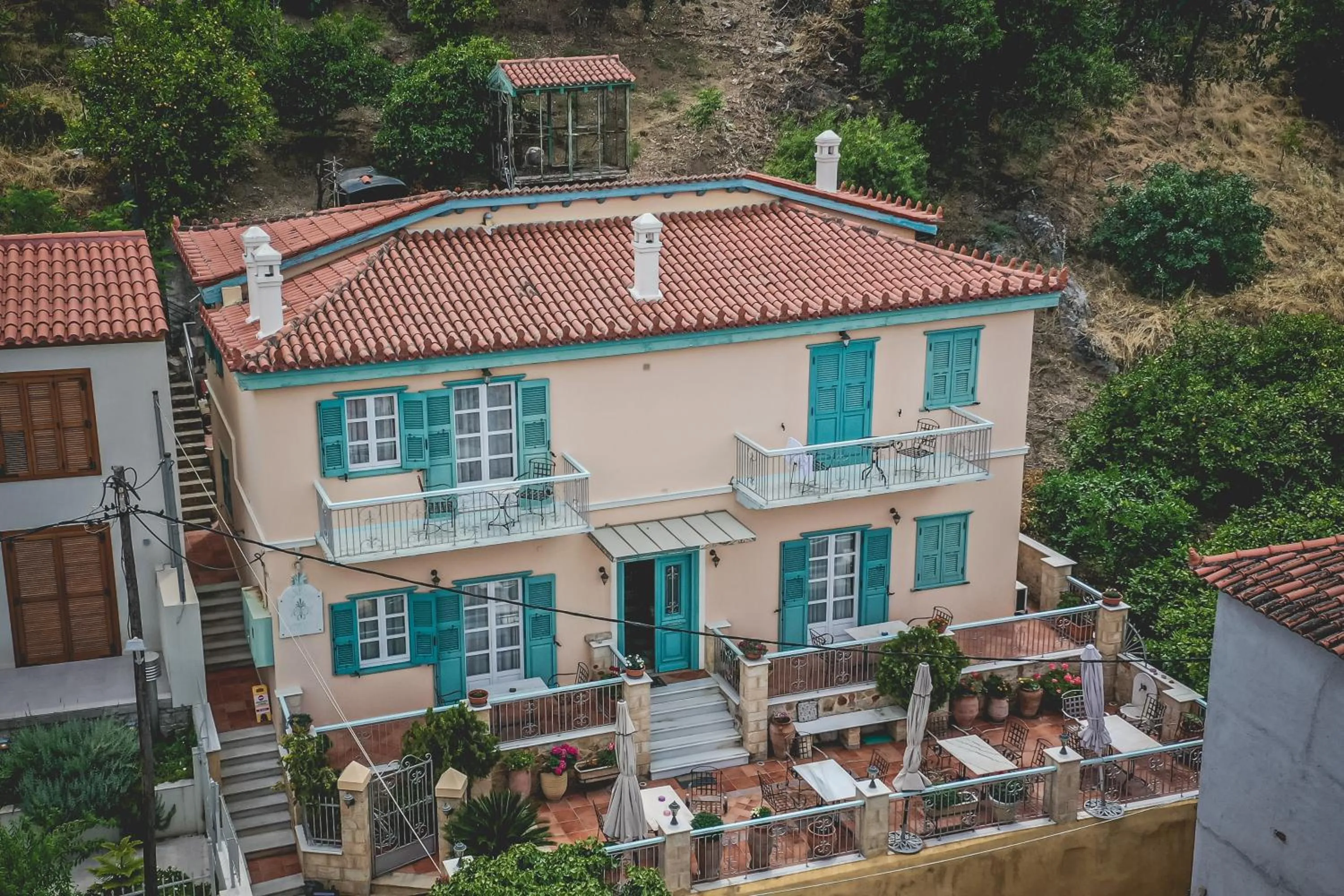 Property building in Acronafplia Pension A