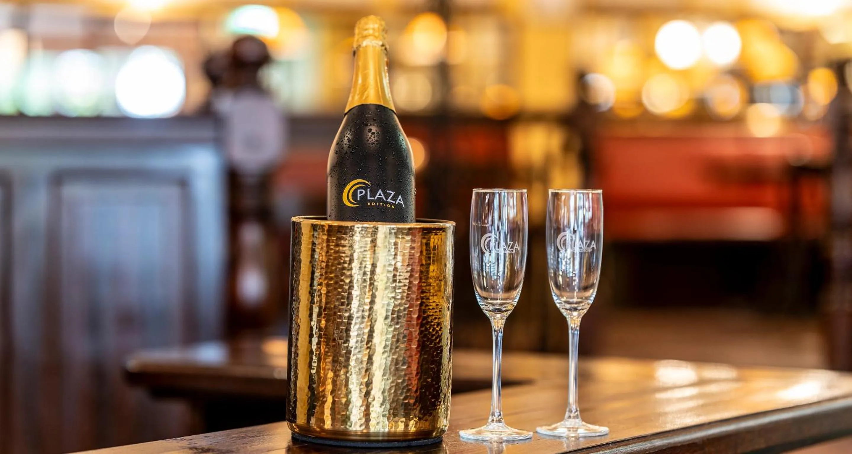 Lounge or bar in AMBER HOTEL Chemnitz Park