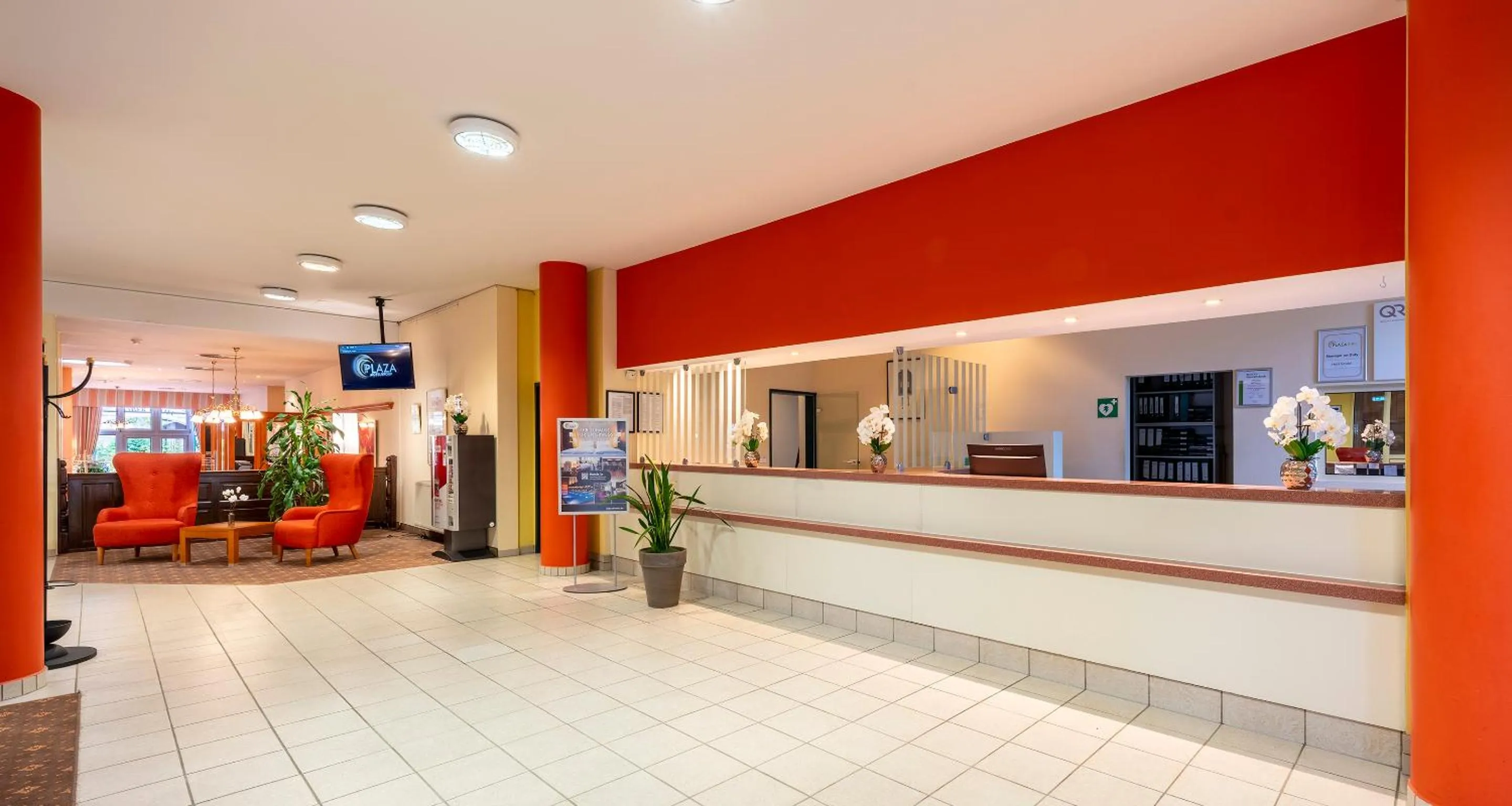 Lobby or reception in PLAZA INN Chemnitz