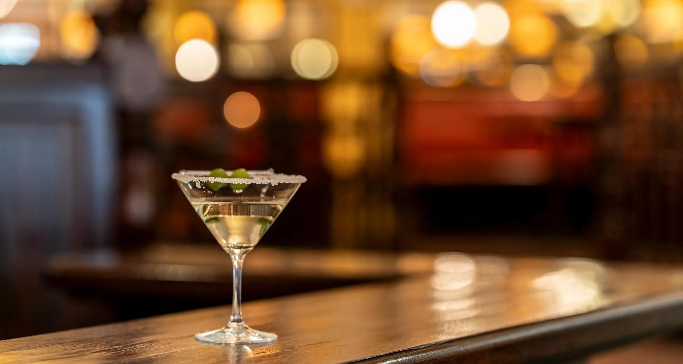 Lounge or bar in AMBER HOTEL Chemnitz Park