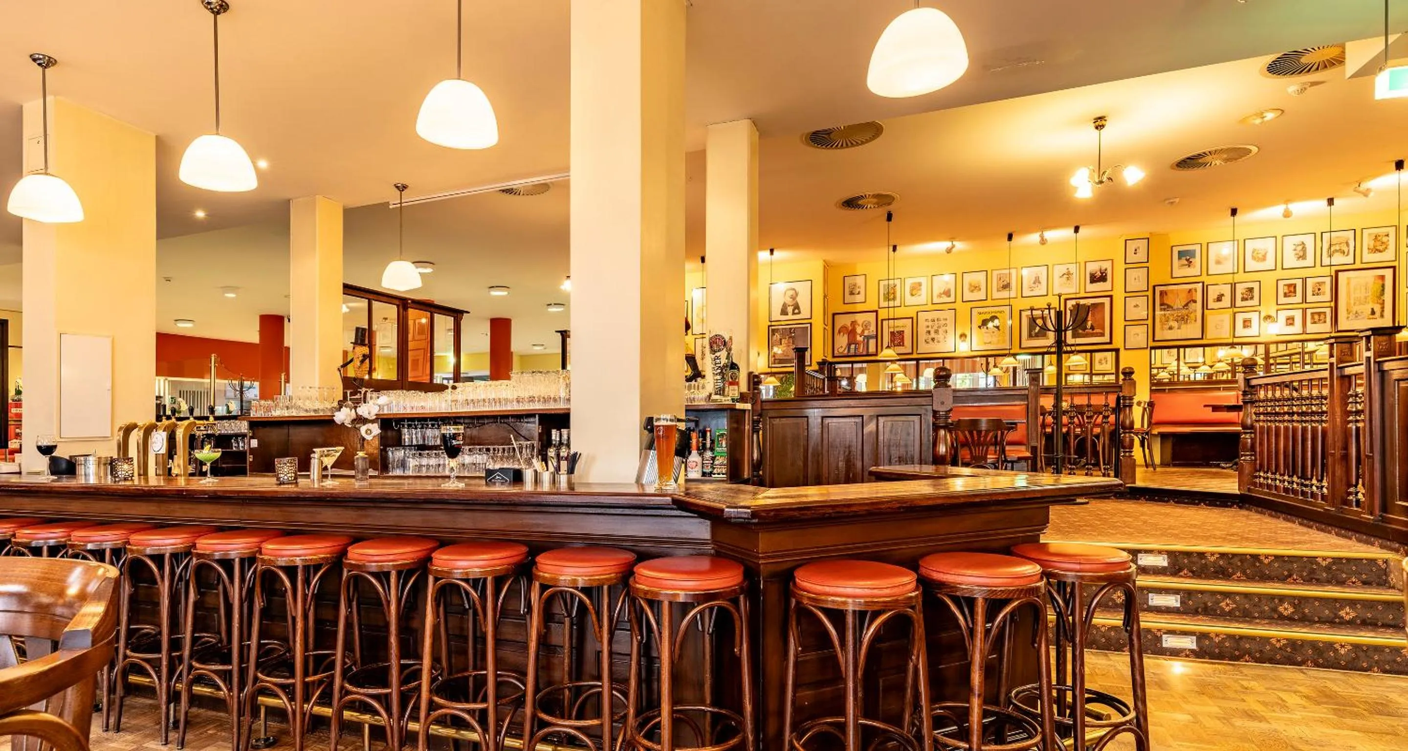 Lounge or bar in PLAZA INN Chemnitz