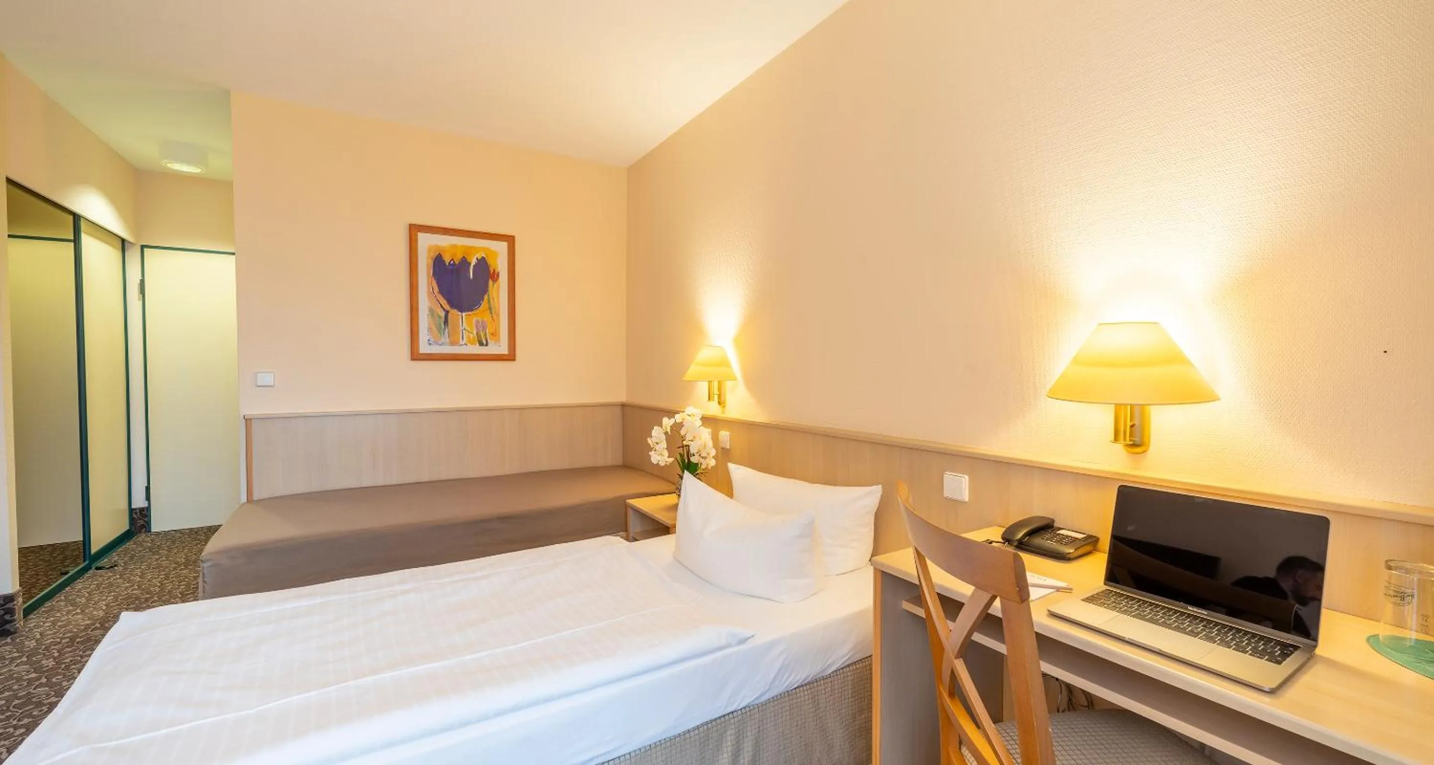 Photo of the whole room, Bed in PLAZA INN Chemnitz