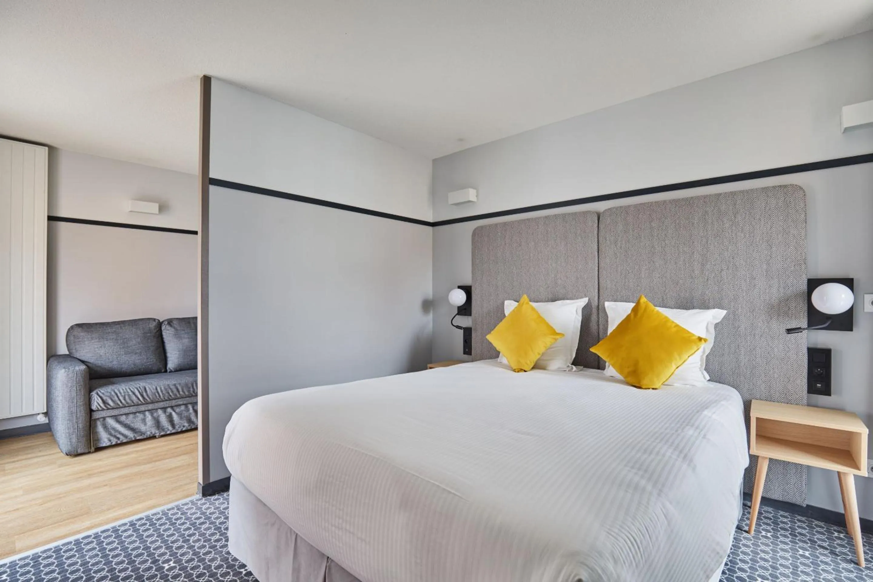 Bed in Appart'hôtel Odalys City - Lyon Centre Confluence