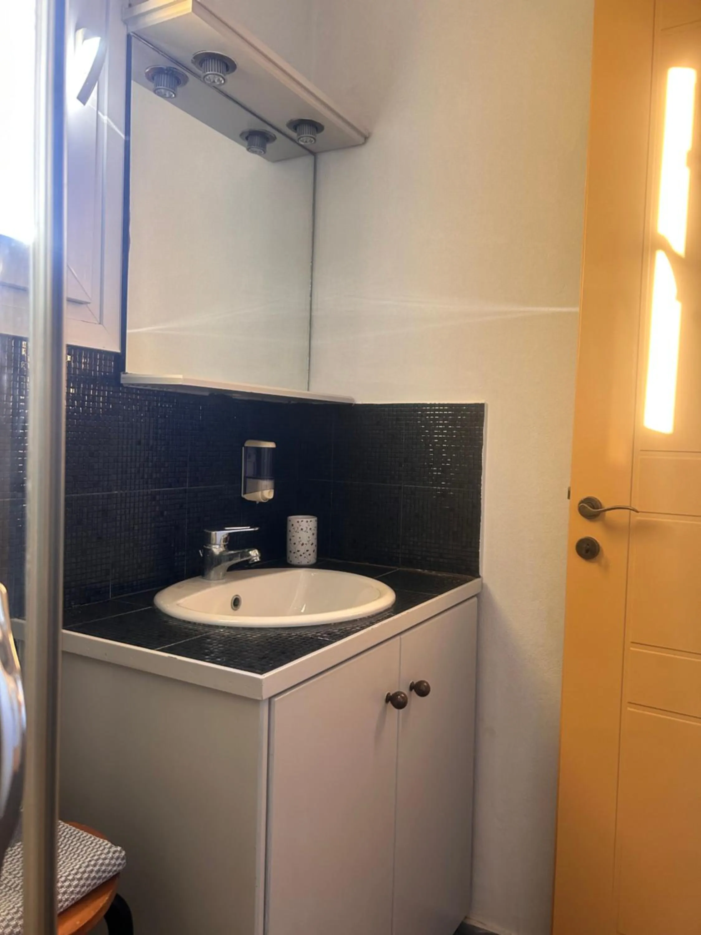 Bathroom in Glafki Stay Flow Glow