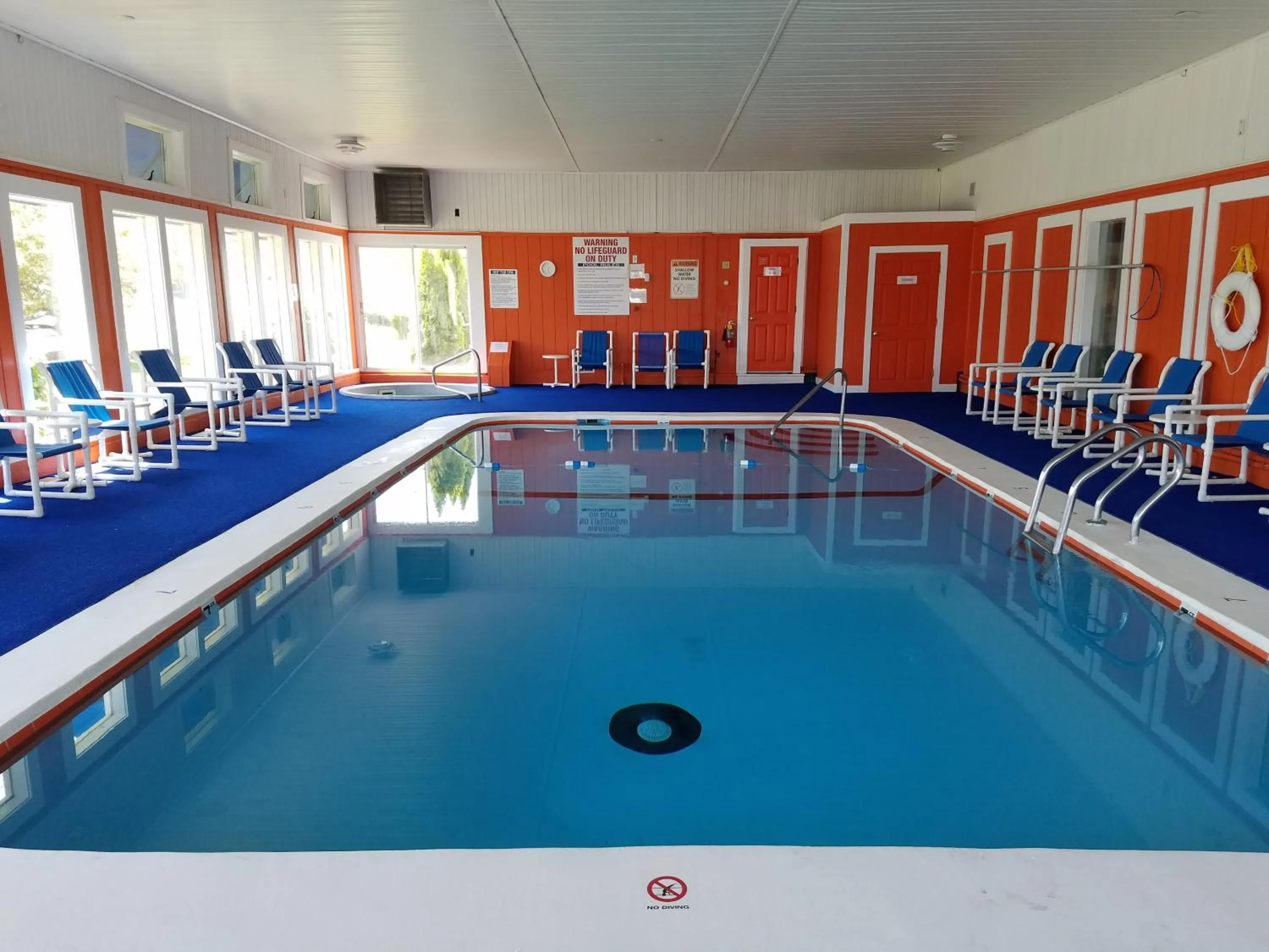 Swimming pool in Cape Cod Family Resort and Parks