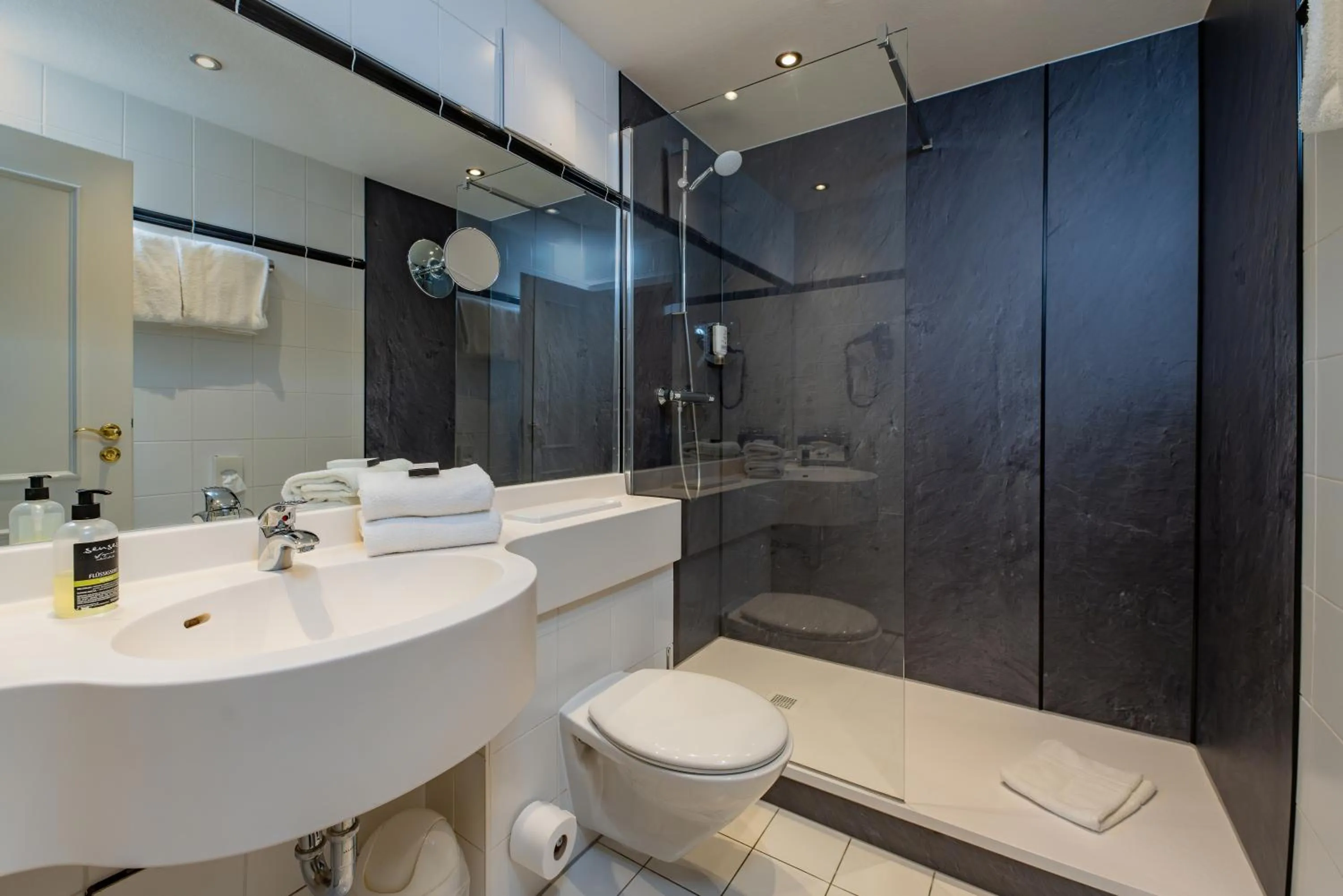 Bathroom in Hotel Kaiserhof Eisenach