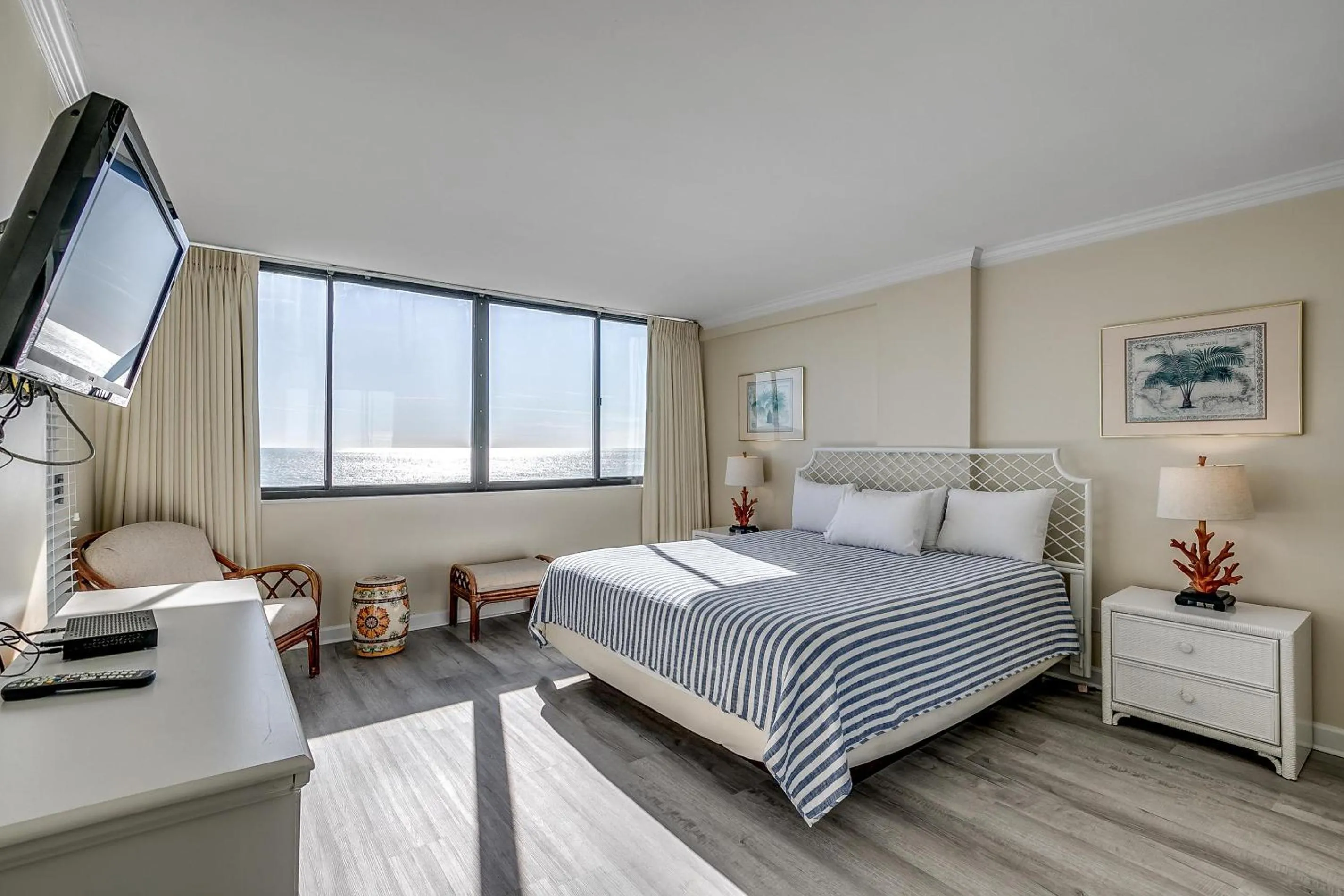 Bed in Carolina Dunes 502