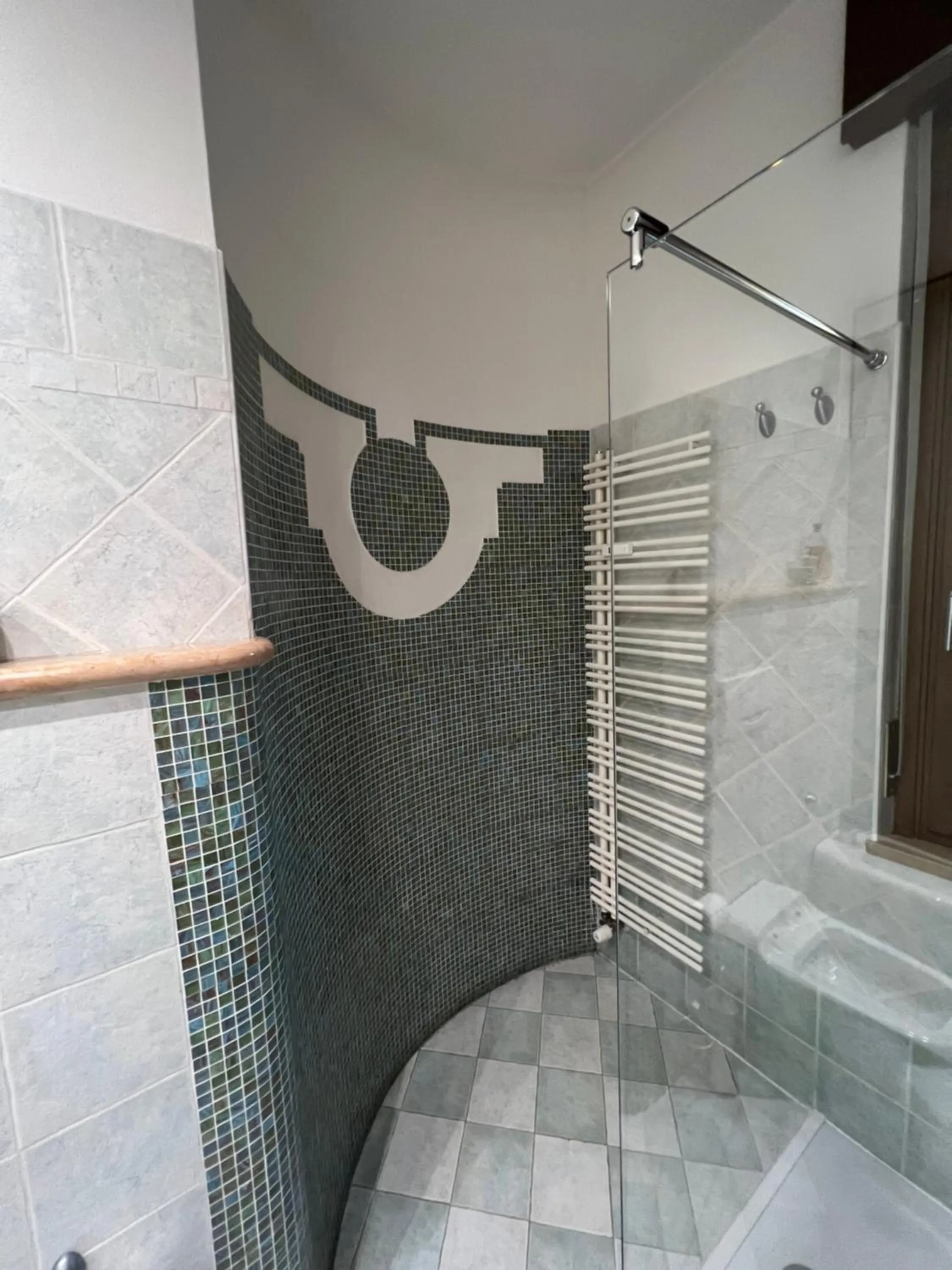 Shower in 10 Minutes B&B Bed & Breakfast