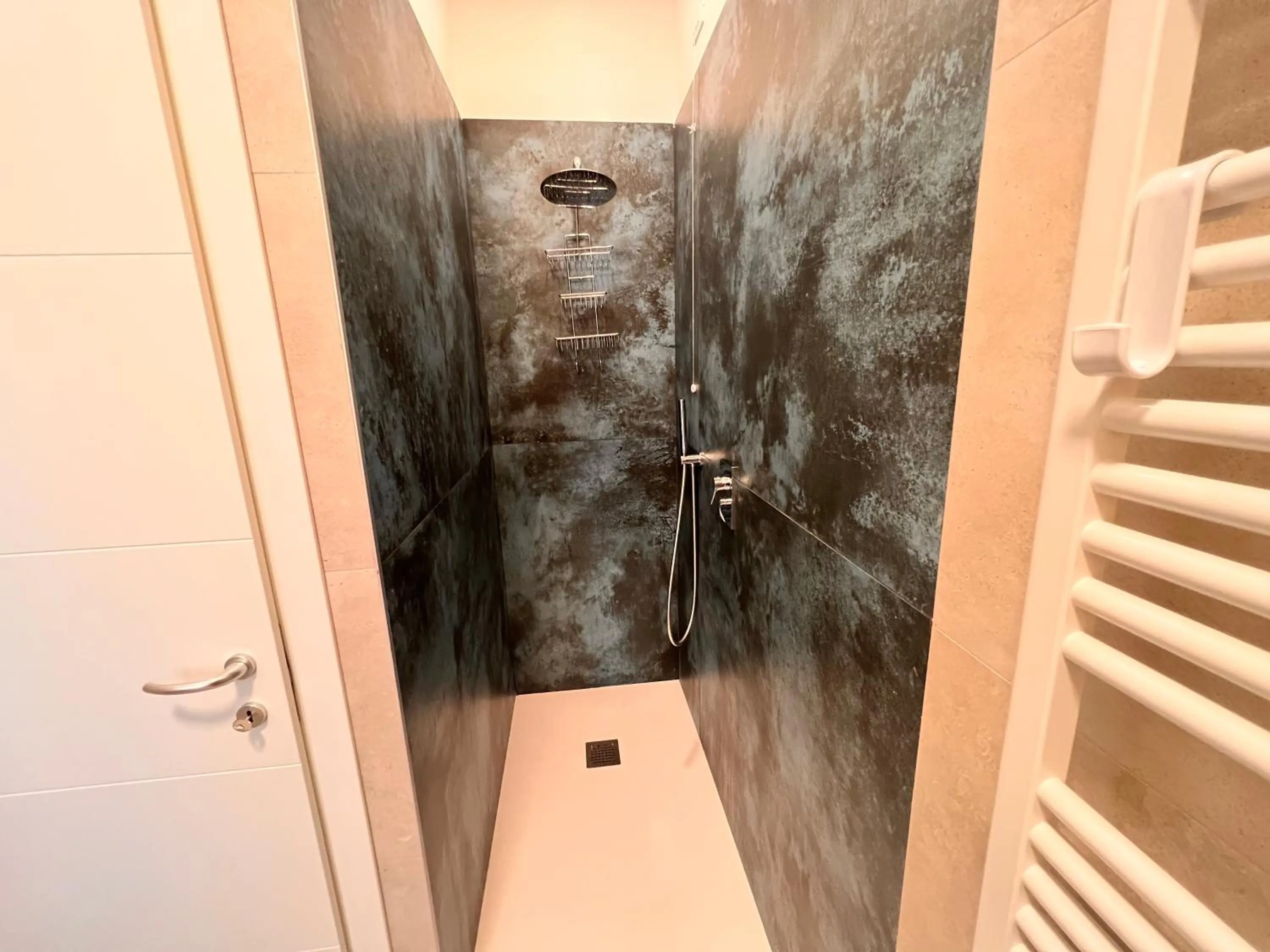 Shower in 10 Minutes B&B Bed & Breakfast