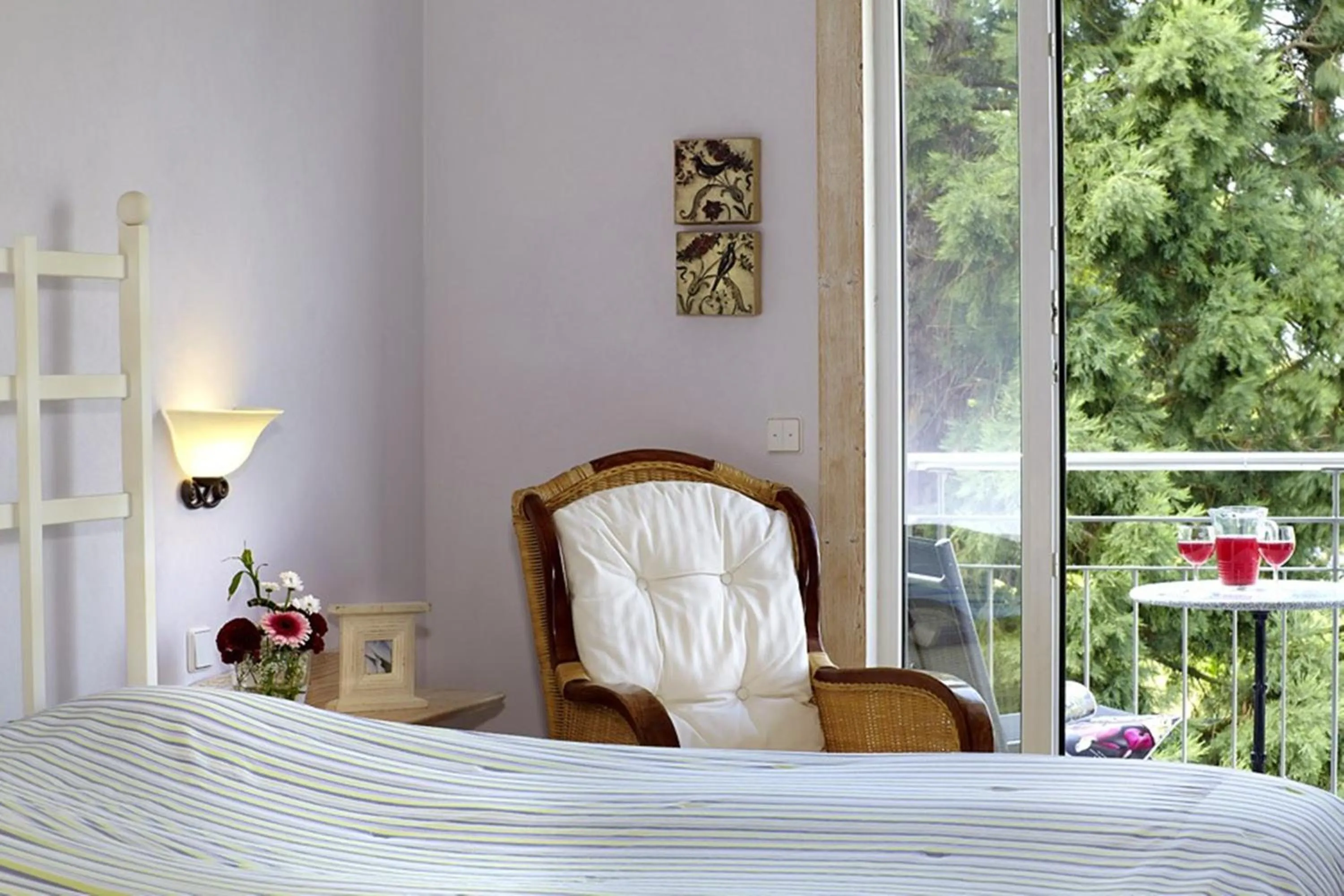 Photo of the whole room, Bed in Hotel Hirschen in Freiburg-Lehen