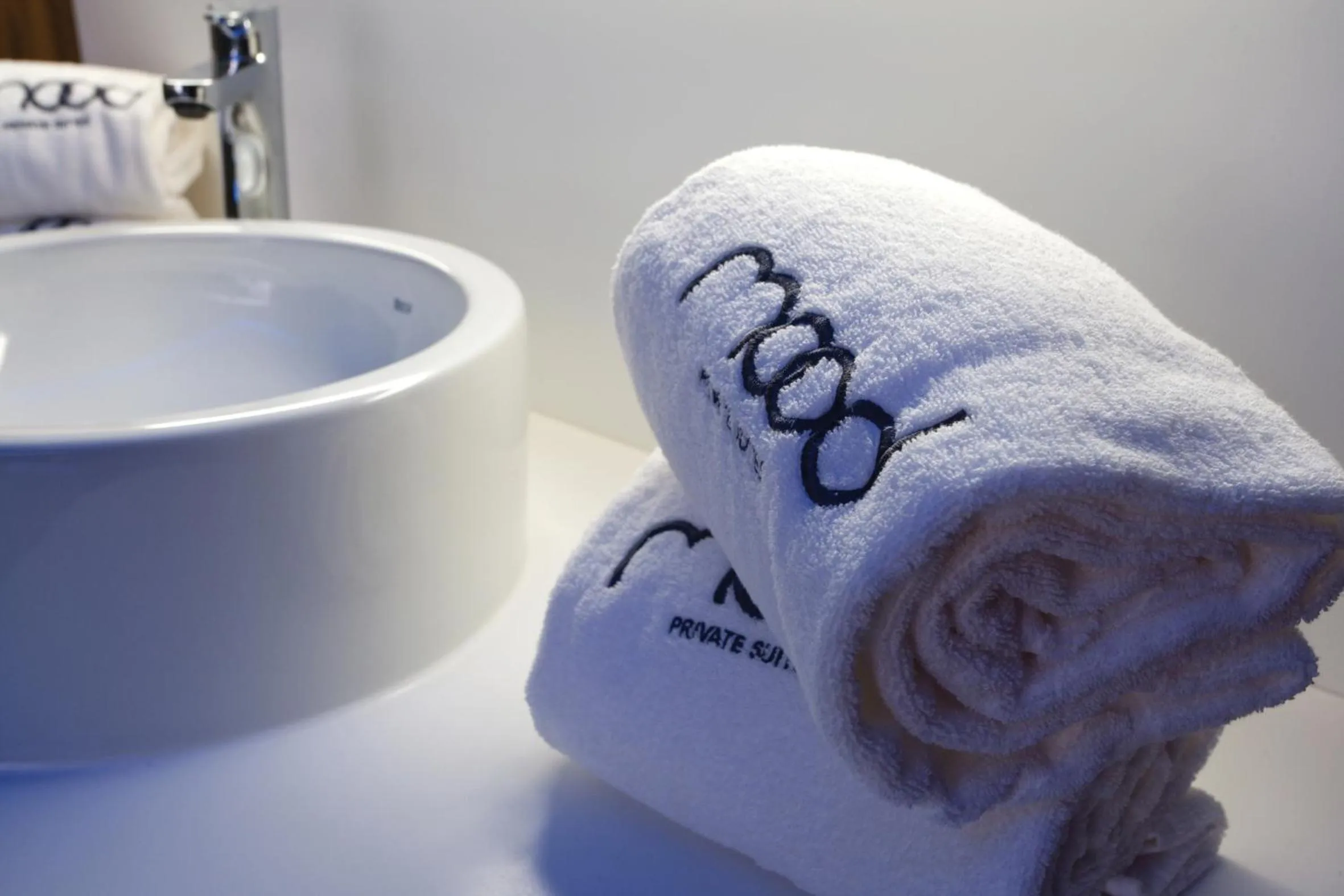 Bathroom in Mood - Private Suites