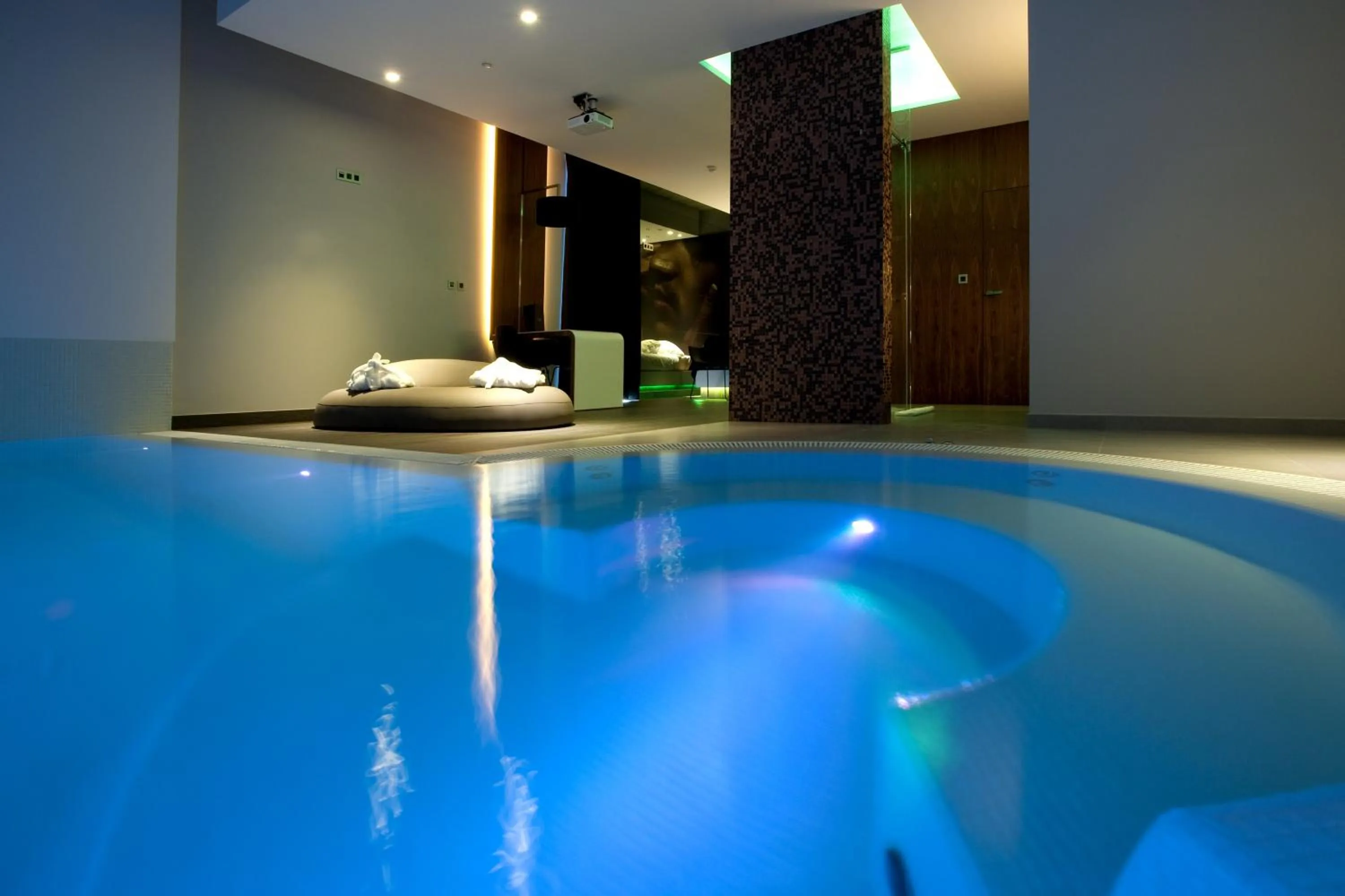 Photo of the whole room in Mood - Private Suites