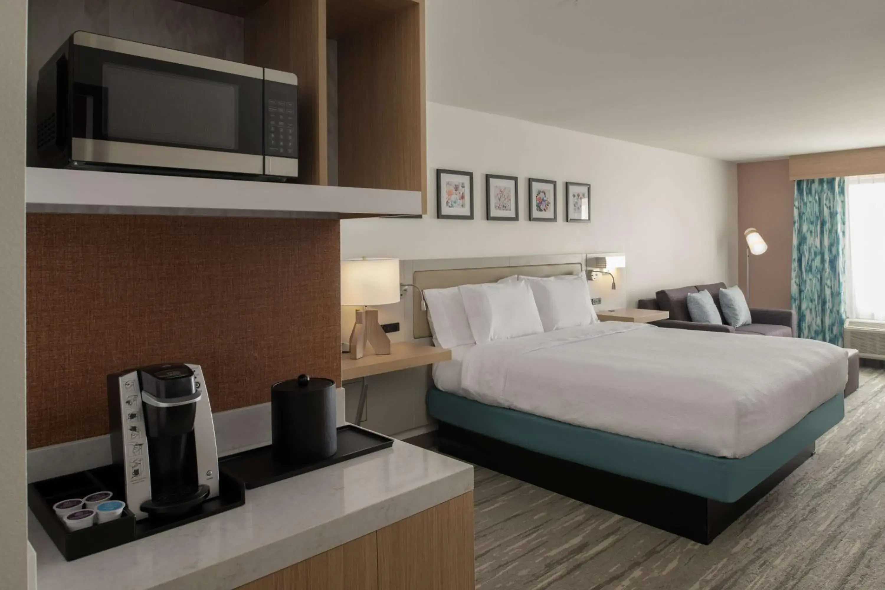 Bed in Hilton Garden Inn Tacoma Downtown Bed in Hilton Garden Inn Tacoma Downtown