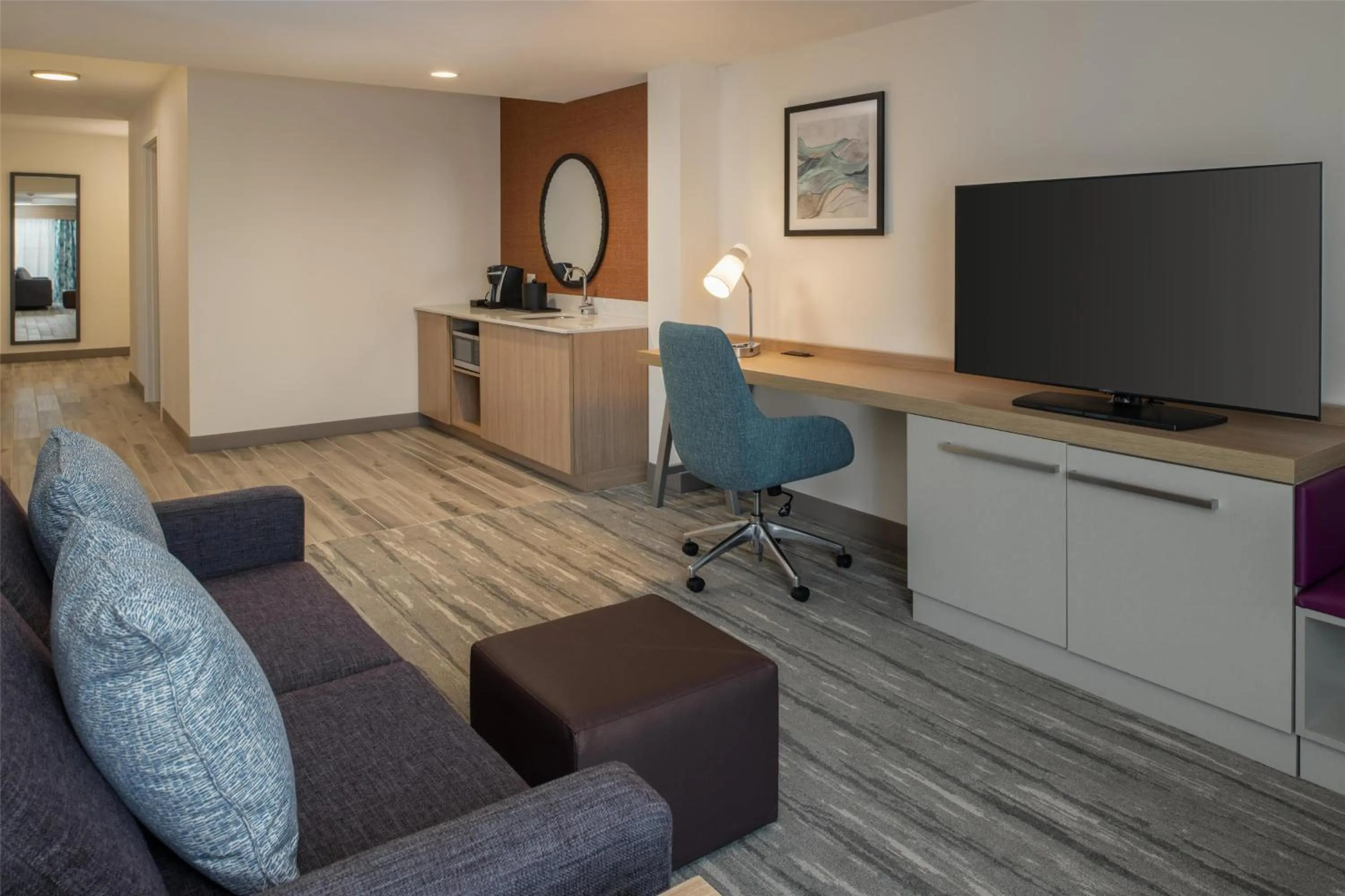 Living room in Hilton Garden Inn Tacoma Downtown