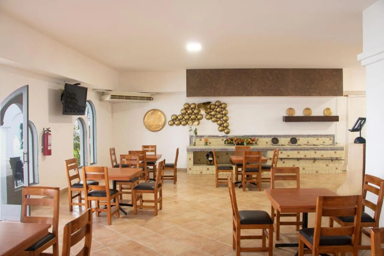 Restaurant/places to eat in Aldea del Bazar
