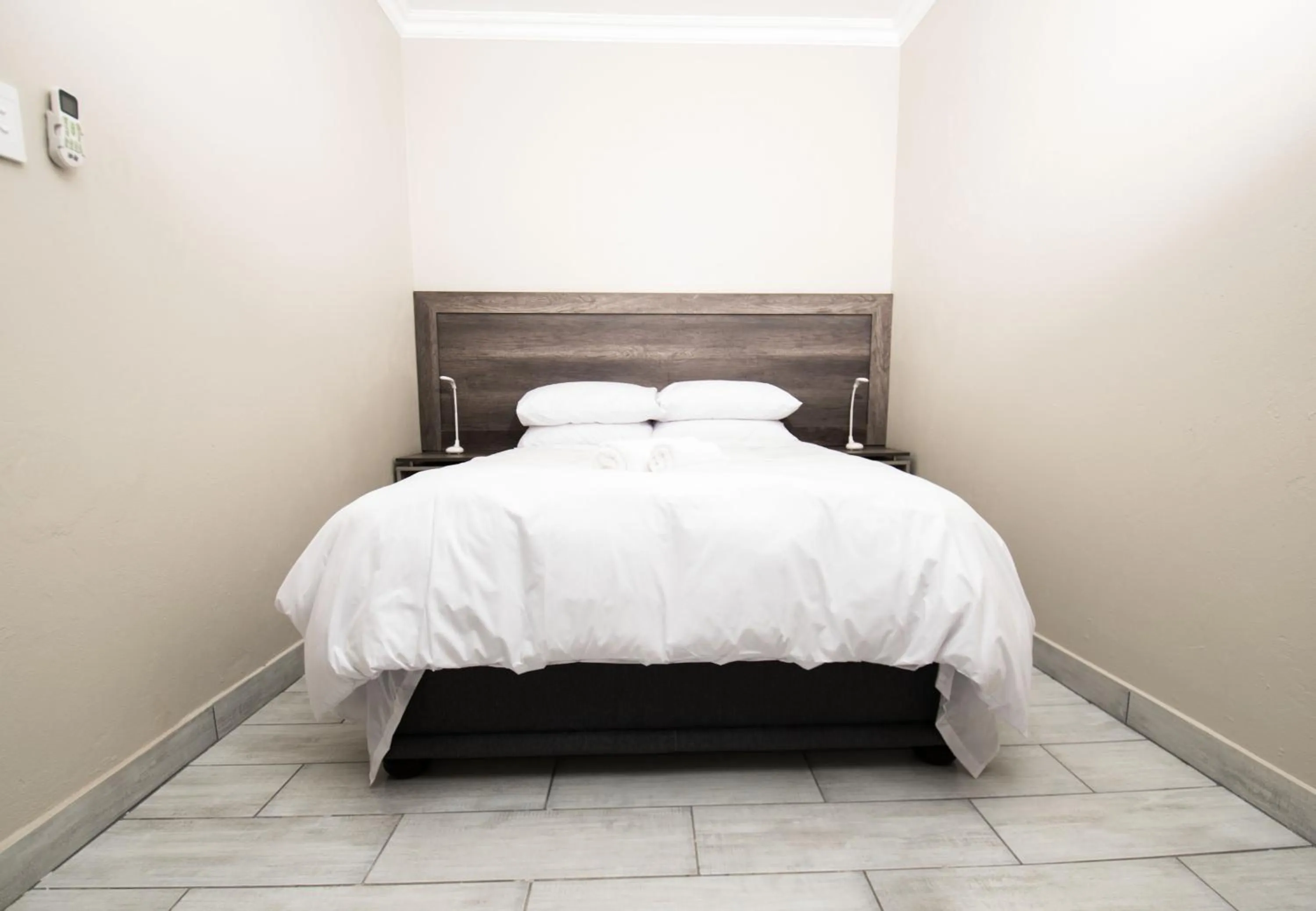 Bed in Up21 Guest House